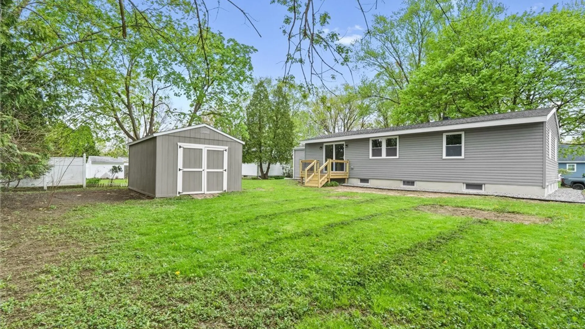 Property at 7 Gooseberry Lane, Clay, NY 13090 39