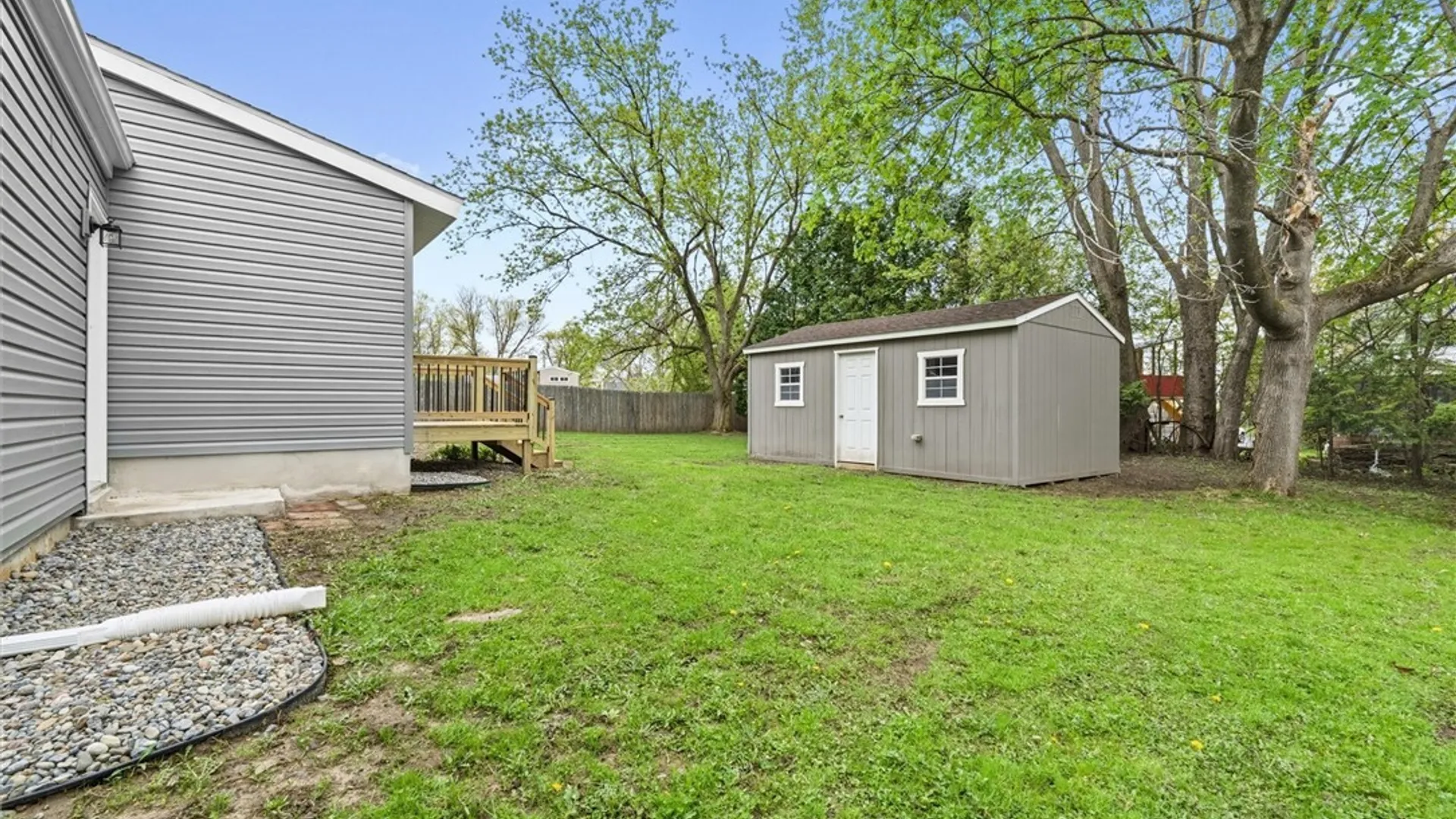 Property at 7 Gooseberry Lane, Clay, NY 13090 41