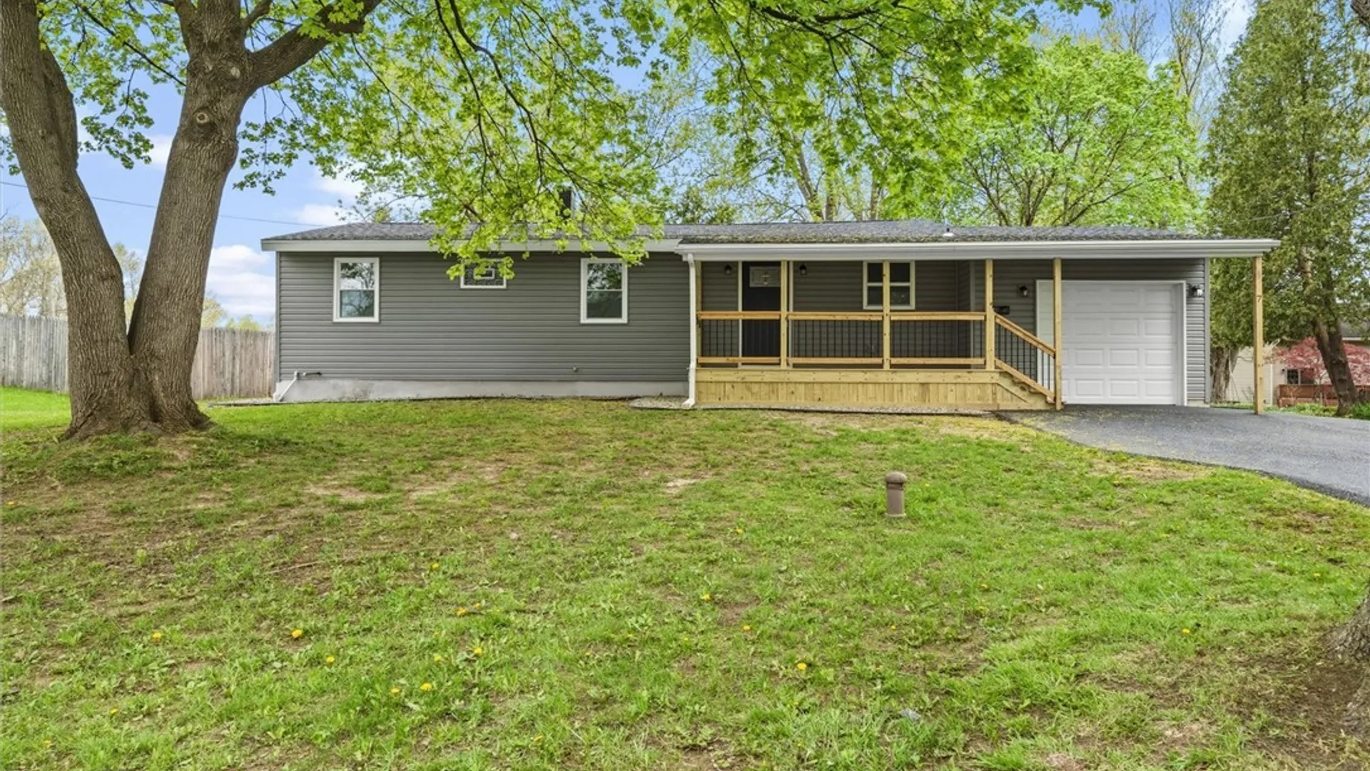 Property at 7 Gooseberry Lane, Clay, NY 13090 46
