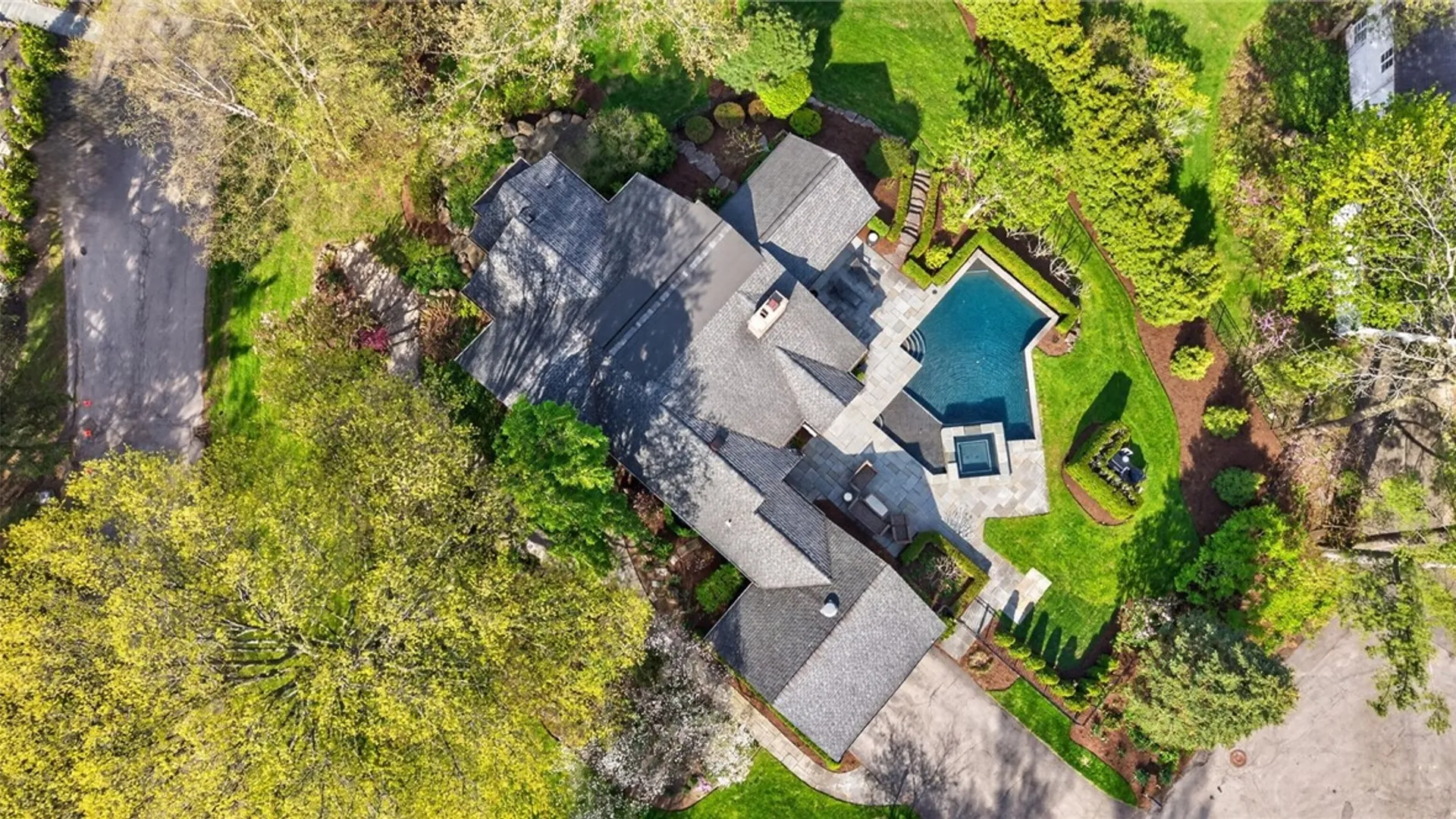 Property at 7 Elmwood Hill Lane, Brighton, NY 14610 2