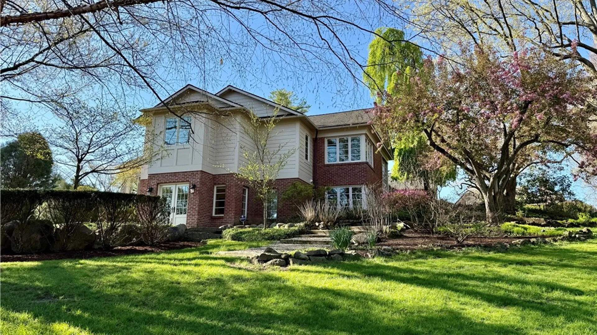 Property at 7 Elmwood Hill Lane, Brighton, NY 14610 3