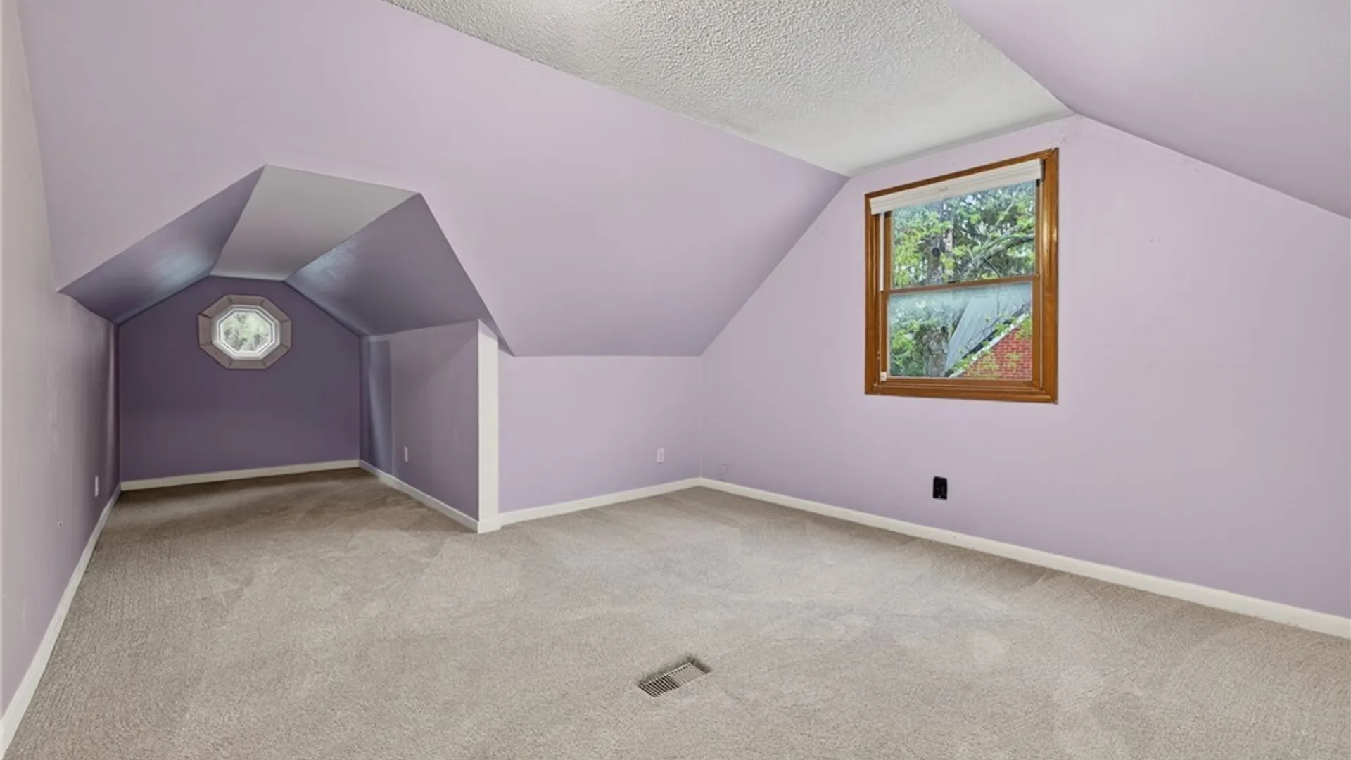 Property at 99 Creekward Drive, West Seneca, NY 14224 32