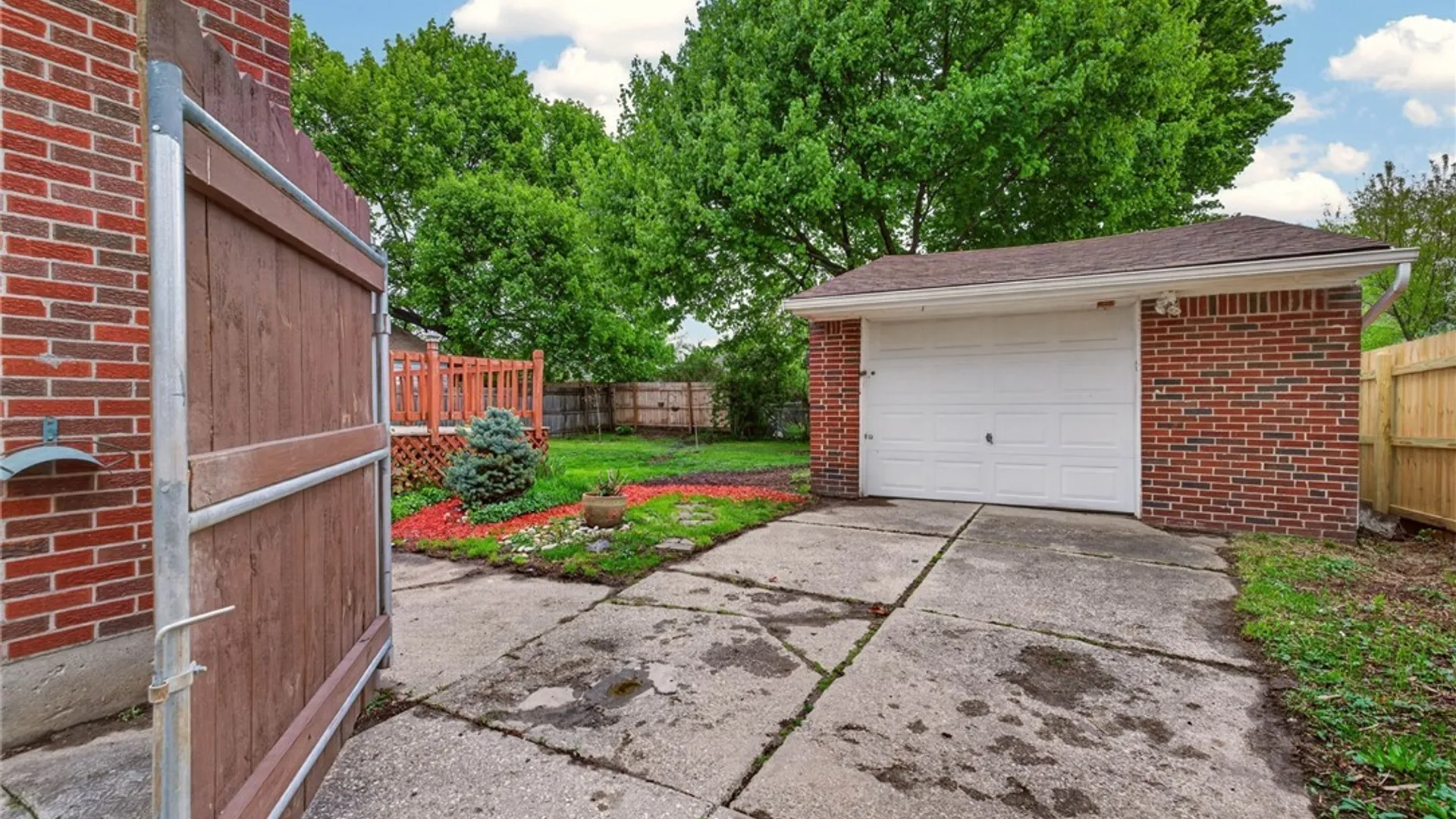 Property at 99 Creekward Drive, West Seneca, NY 14224 36