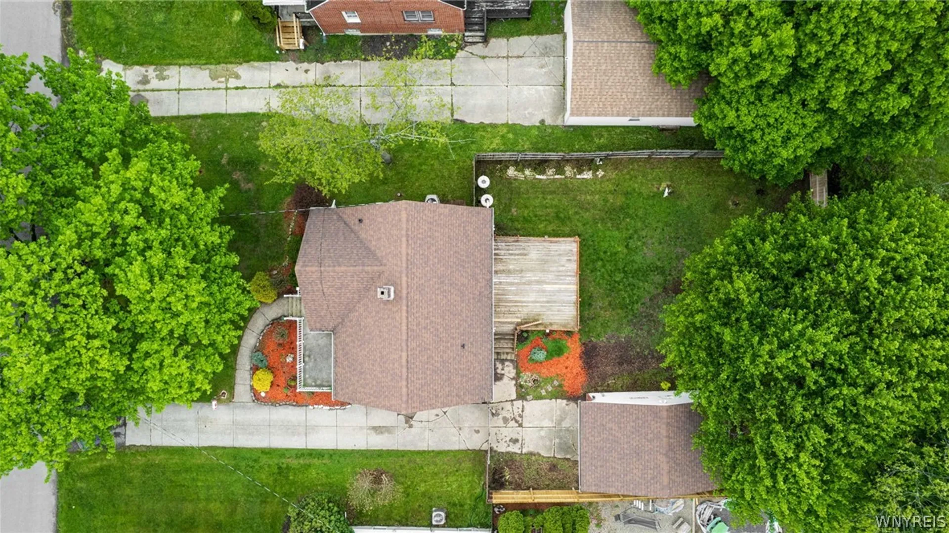 Property at 99 Creekward Drive, West Seneca, NY 14224 41