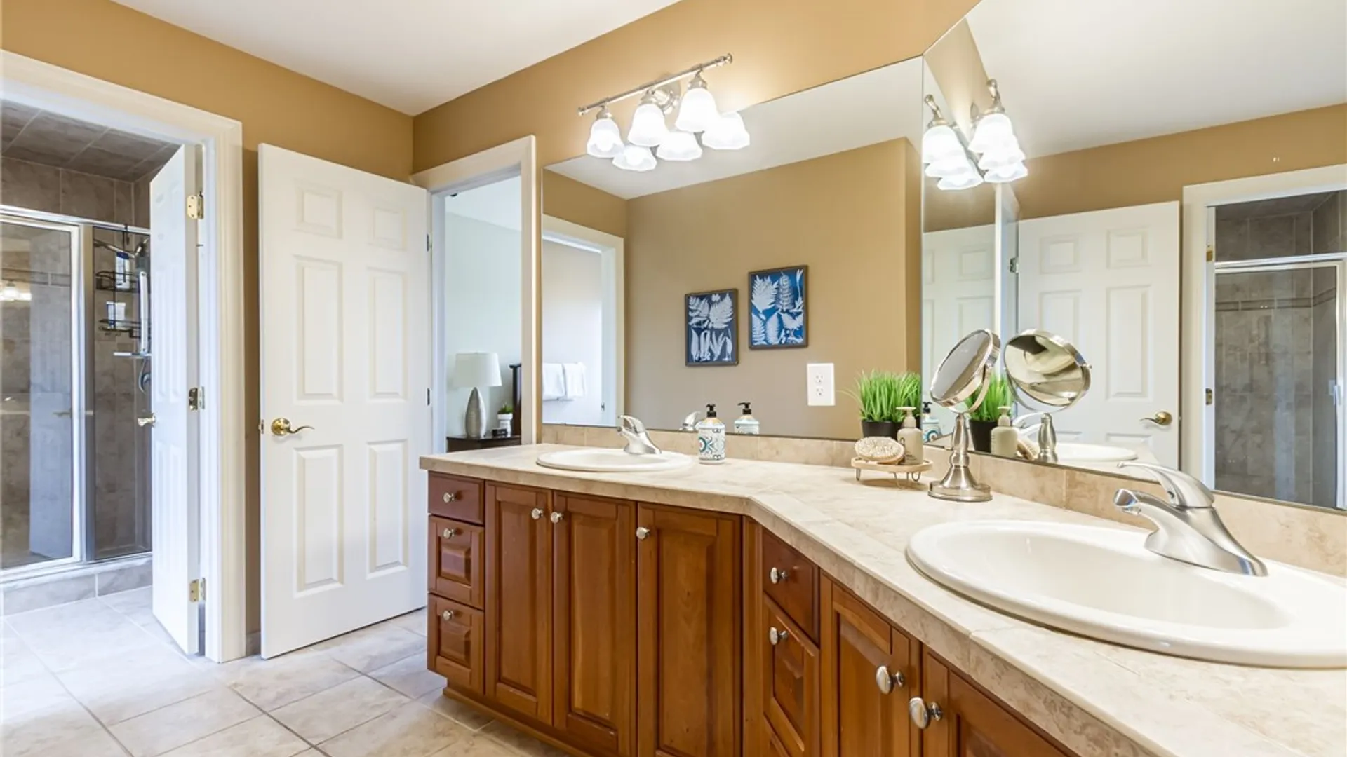 Property at 18 Turning Leaf Drive, Pittsford, NY 14534 32