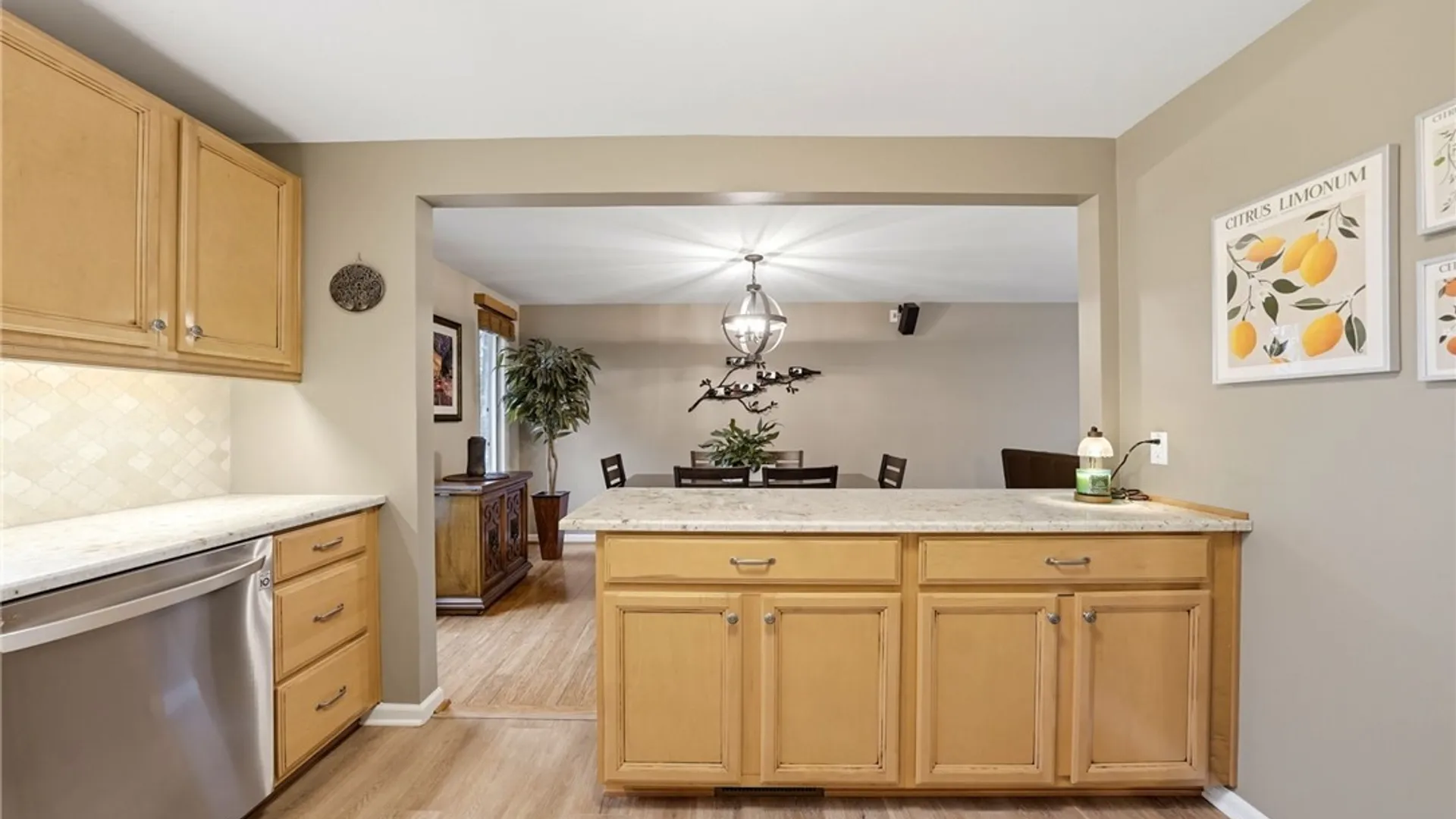 Property at 141 Lyndhurst Road, Amherst, NY 14221 12