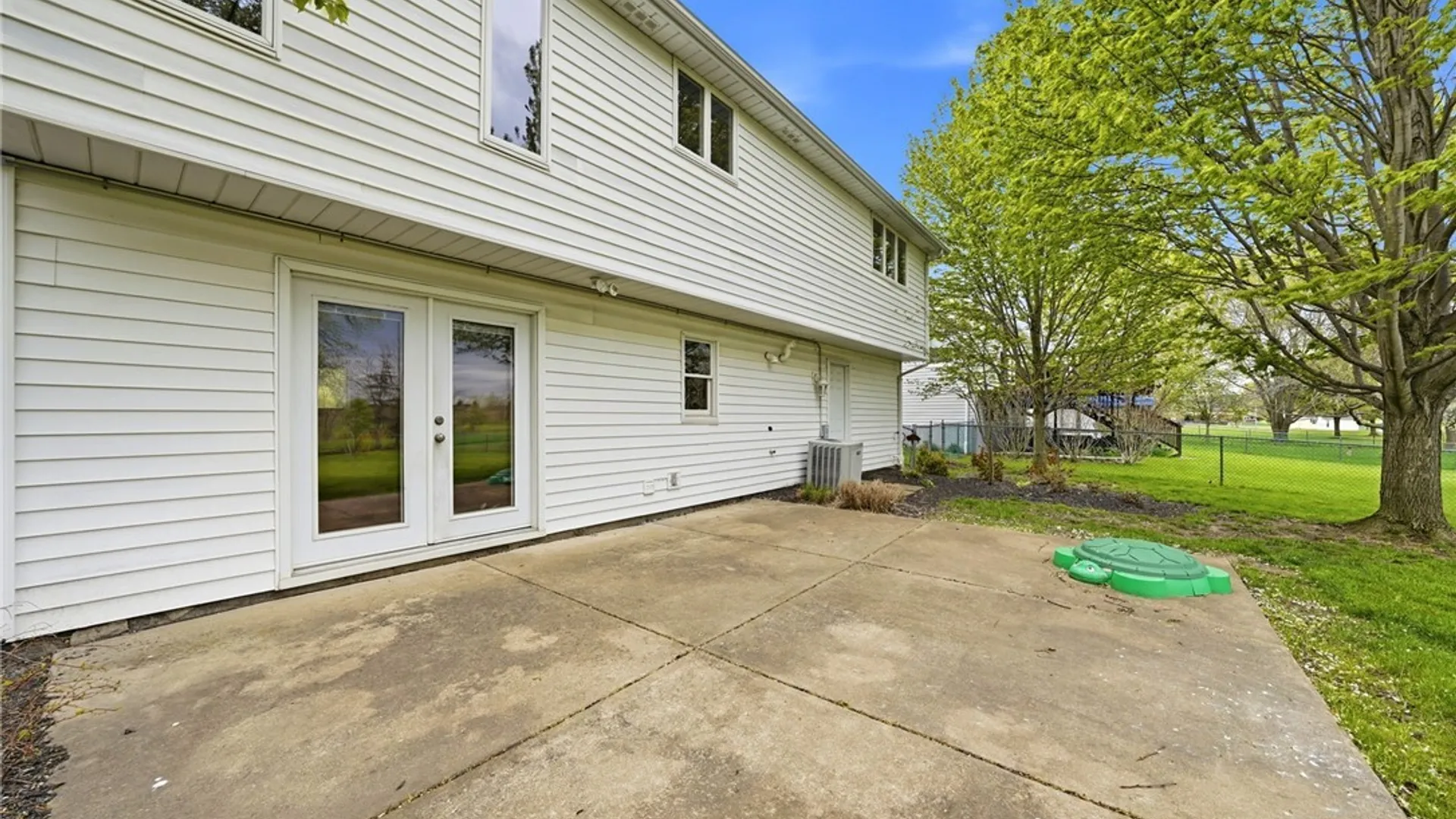 Property at 141 Lyndhurst Road, Amherst, NY 14221 32