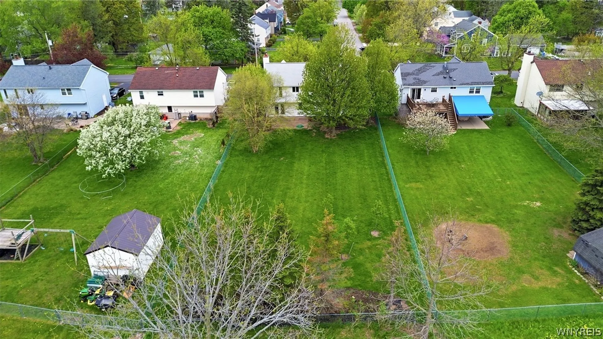 Property at 141 Lyndhurst Road, Amherst, NY 14221 43