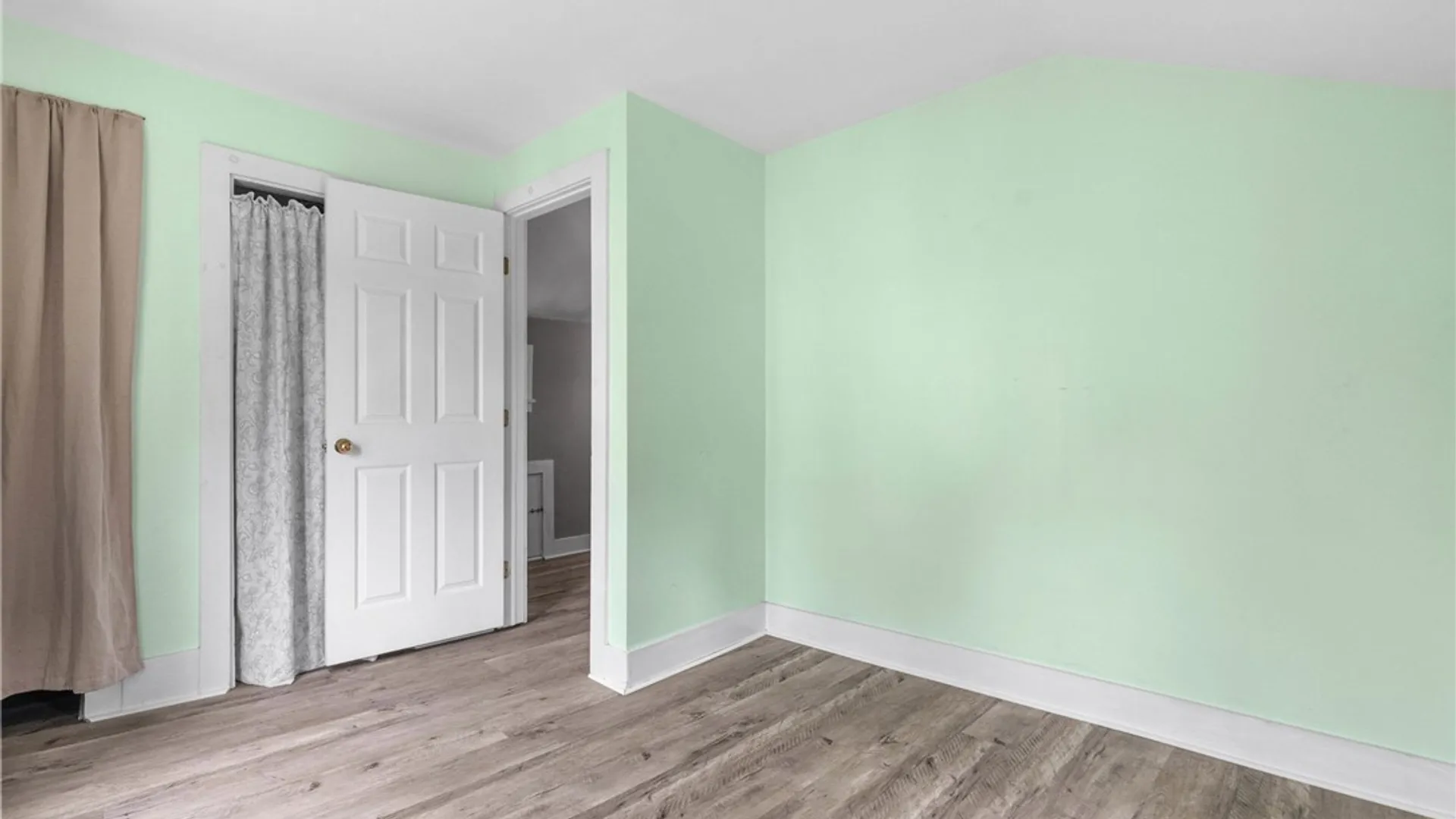 Property at 25 Van Buren St, Murray, NY 14470 34