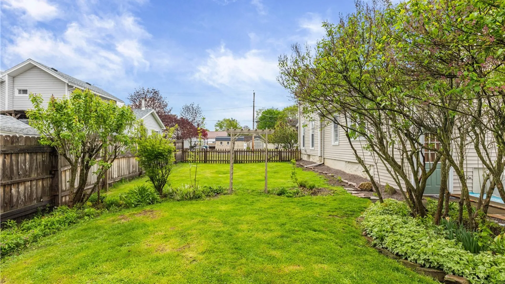 Property at 25 Van Buren St, Murray, NY 14470 41