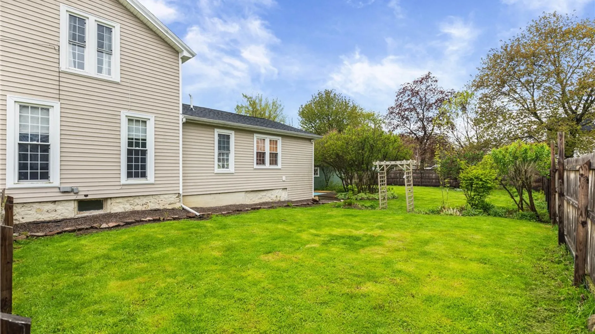 Property at 25 Van Buren St, Murray, NY 14470 42