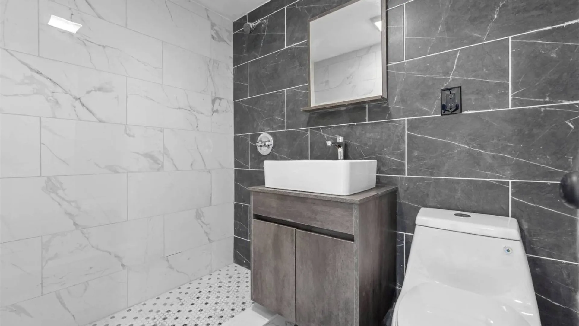 Property at 184-09 JAMAICA AVENUE, JAMAICA, NY 11423 24