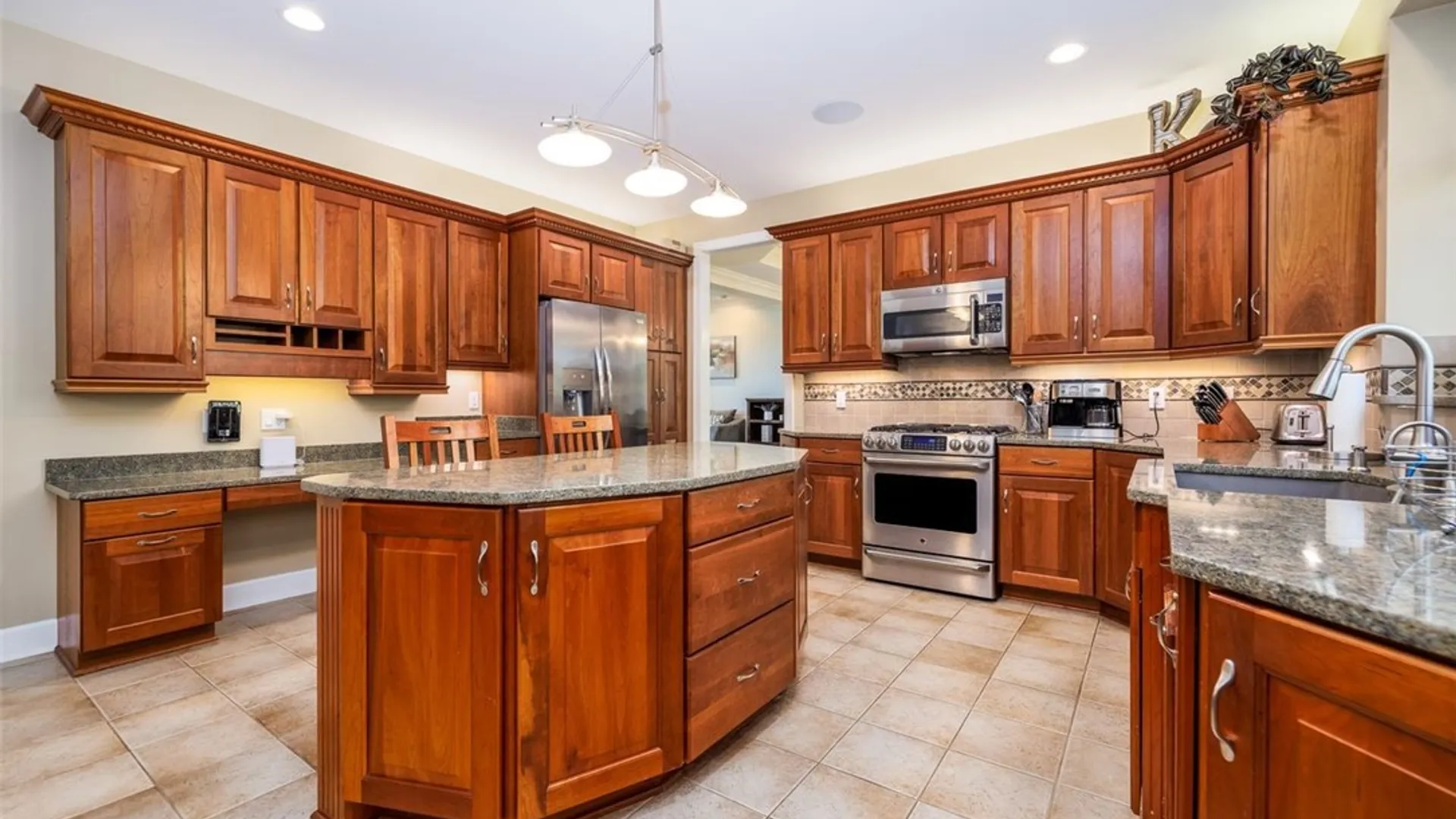 Property at 716 Admiralty Way, Webster, NY 14580 10