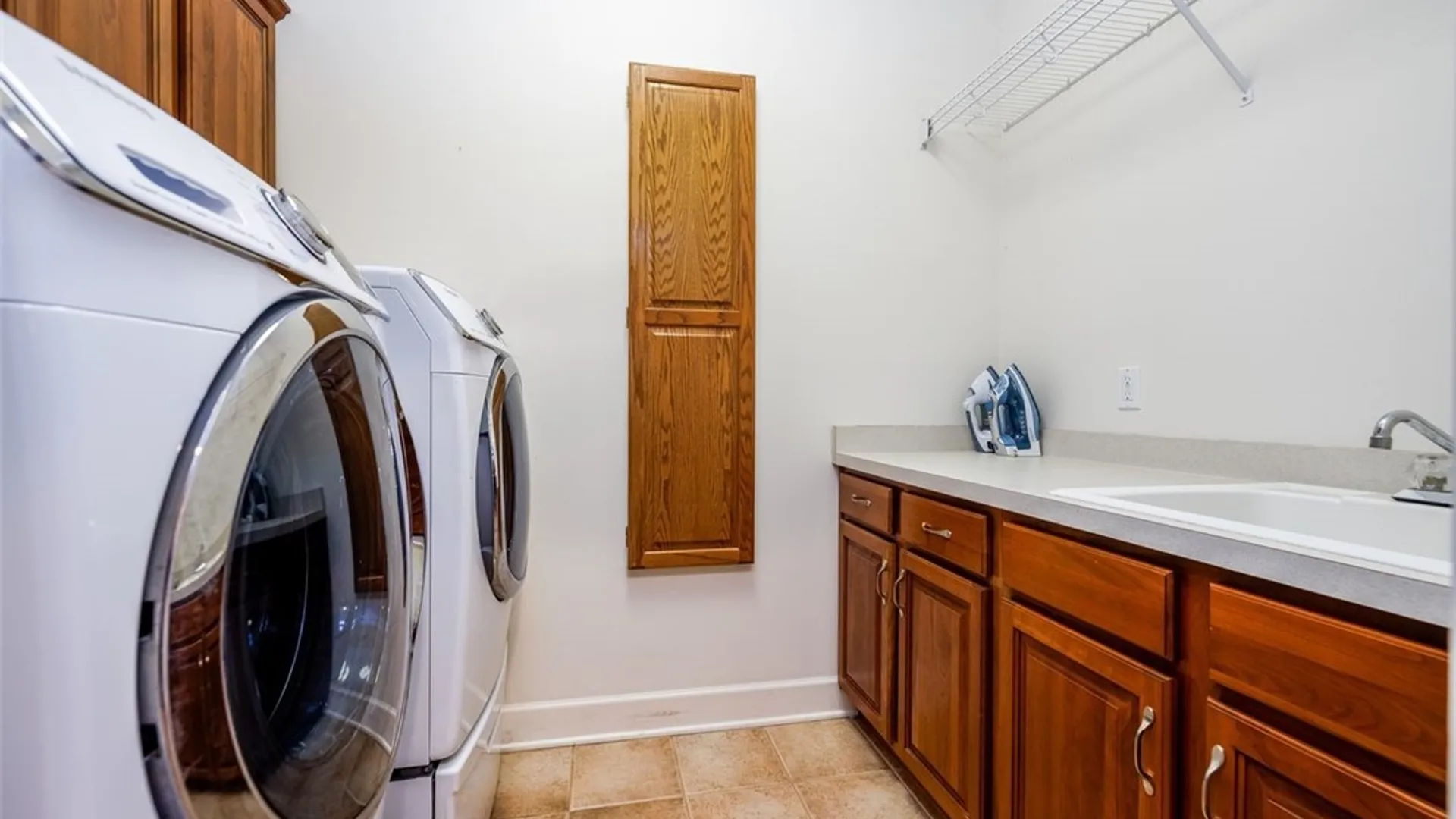 Property at 716 Admiralty Way, Webster, NY 14580 32
