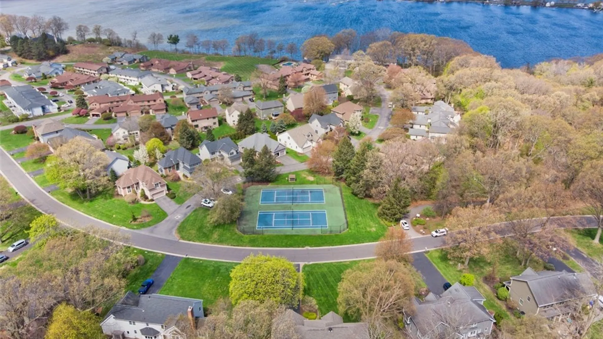 Property at 716 Admiralty Way, Webster, NY 14580 38