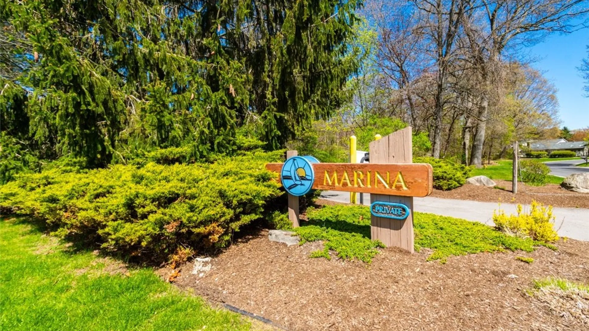 Property at 716 Admiralty Way, Webster, NY 14580 39