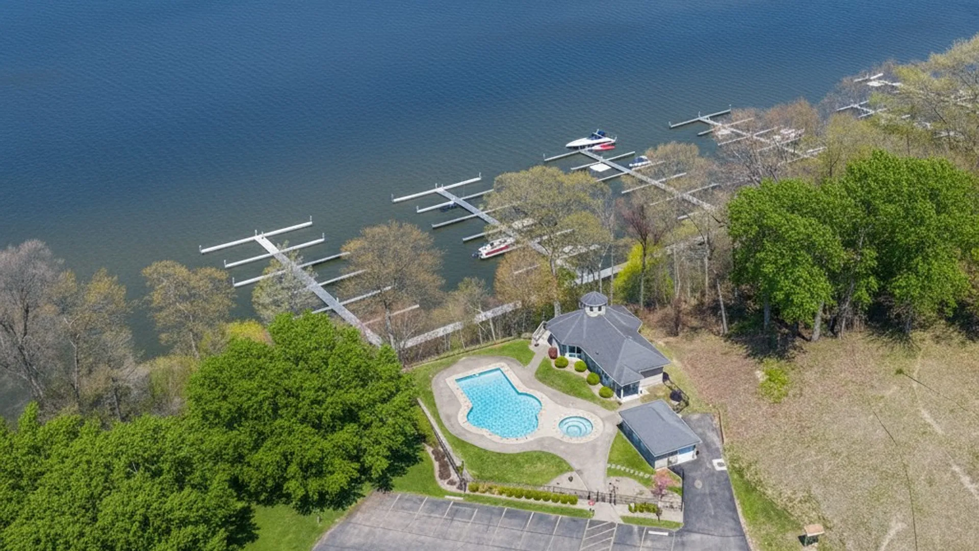 Property at 716 Admiralty Way, Webster, NY 14580 47