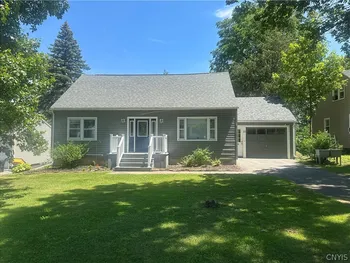 Property at 11 Winmar Crescent, New Hartford, NY 13413