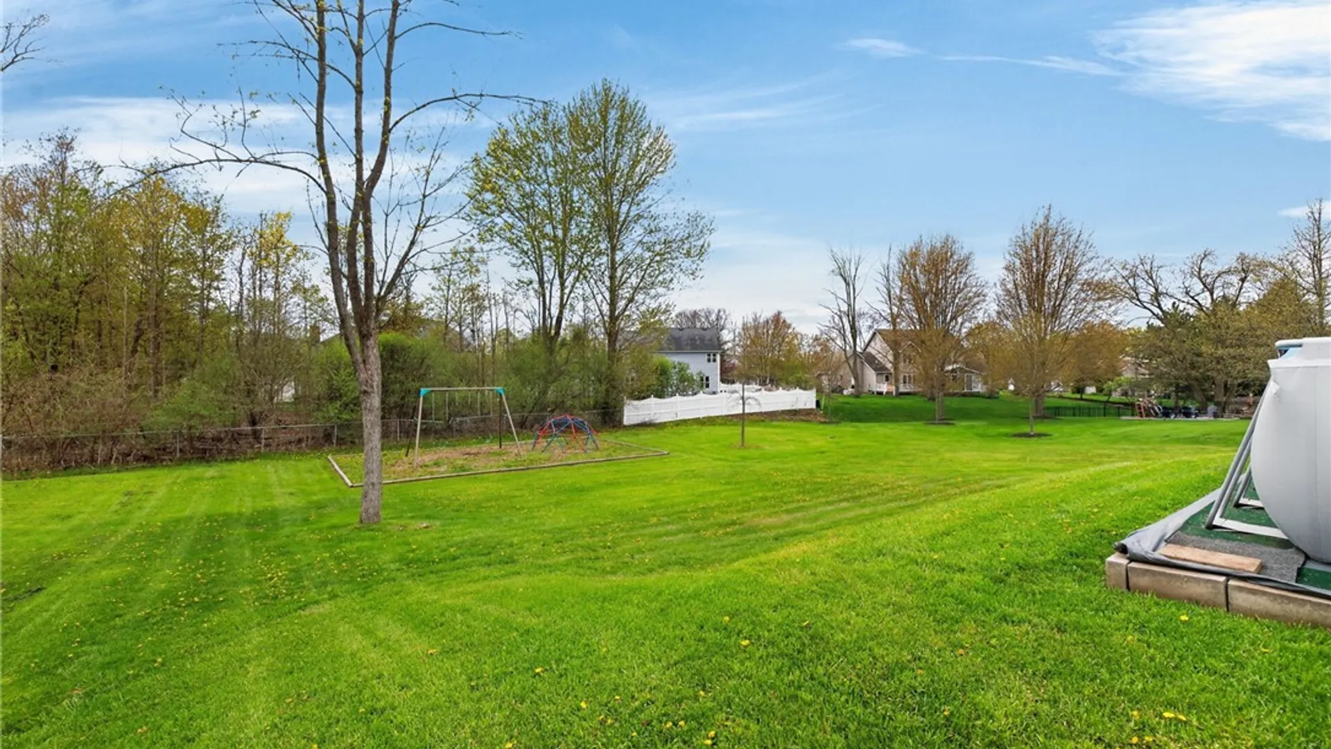 Property at 89 Cobblefield Way, Henrietta, NY 14534 40