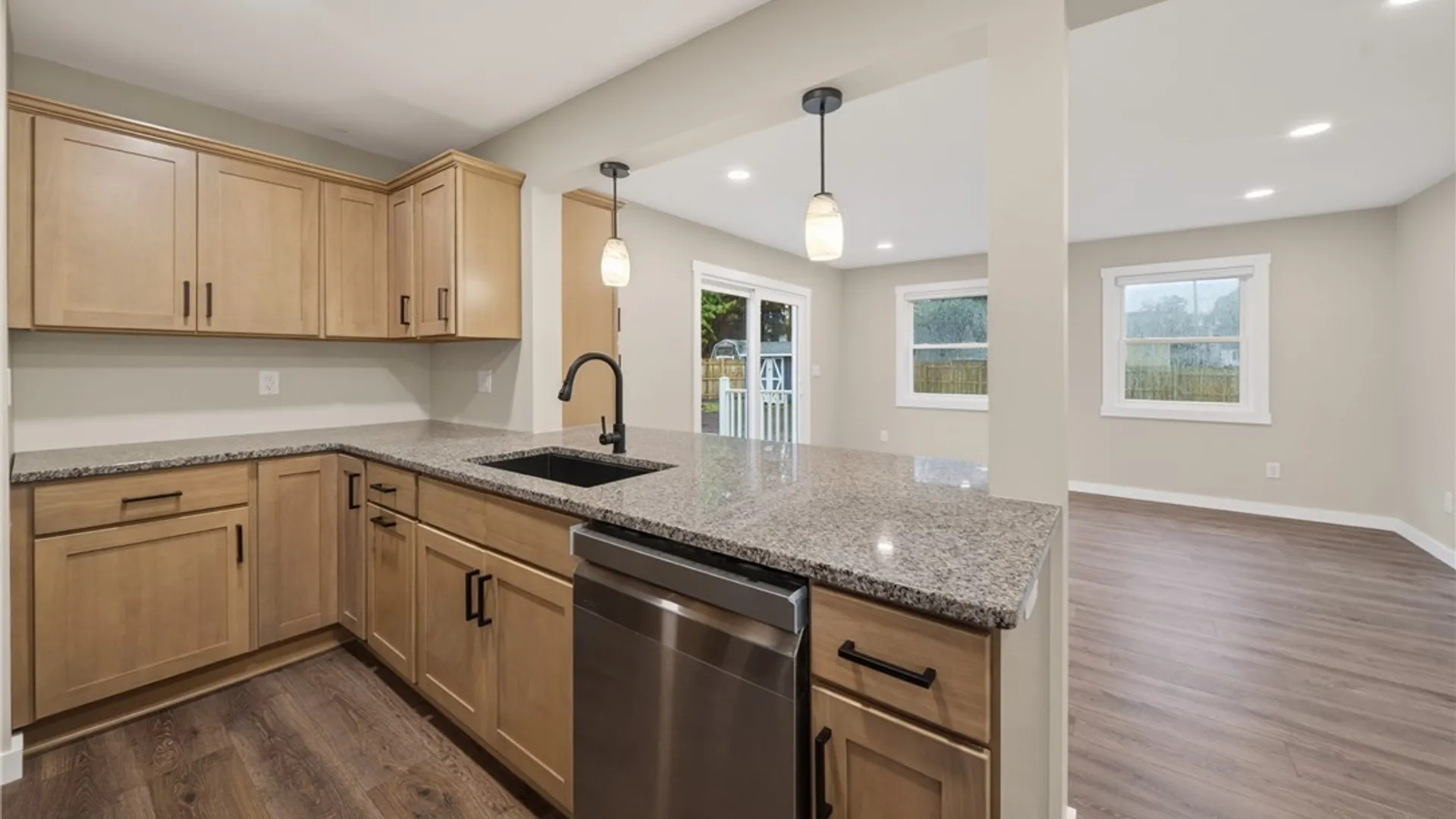 Property at 117 Sunrise Terrace, Salina, NY 13088 7