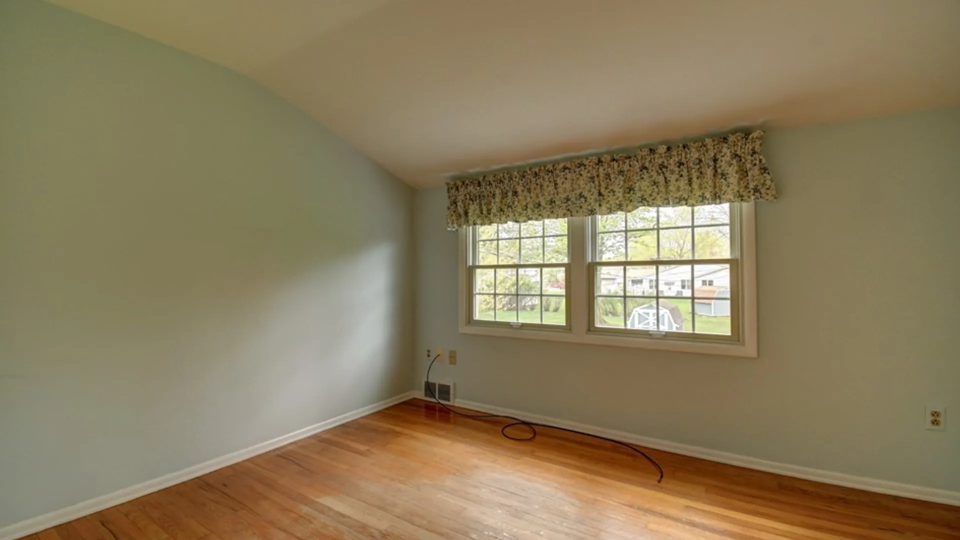 Property at 49 Chestnut Hill Lane, Amherst, NY 14221 20