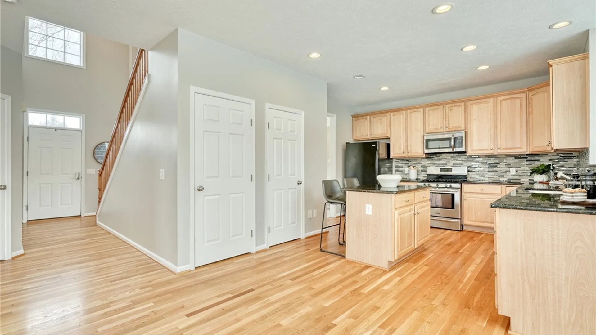 Property at 1300 Surrey Garden Way, Webster, NY 14580 19