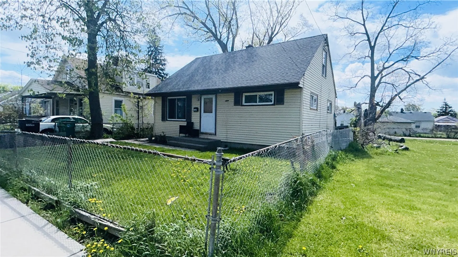 Property at 2165 Seneca Avenue, Niagara Falls, NY 14305 2