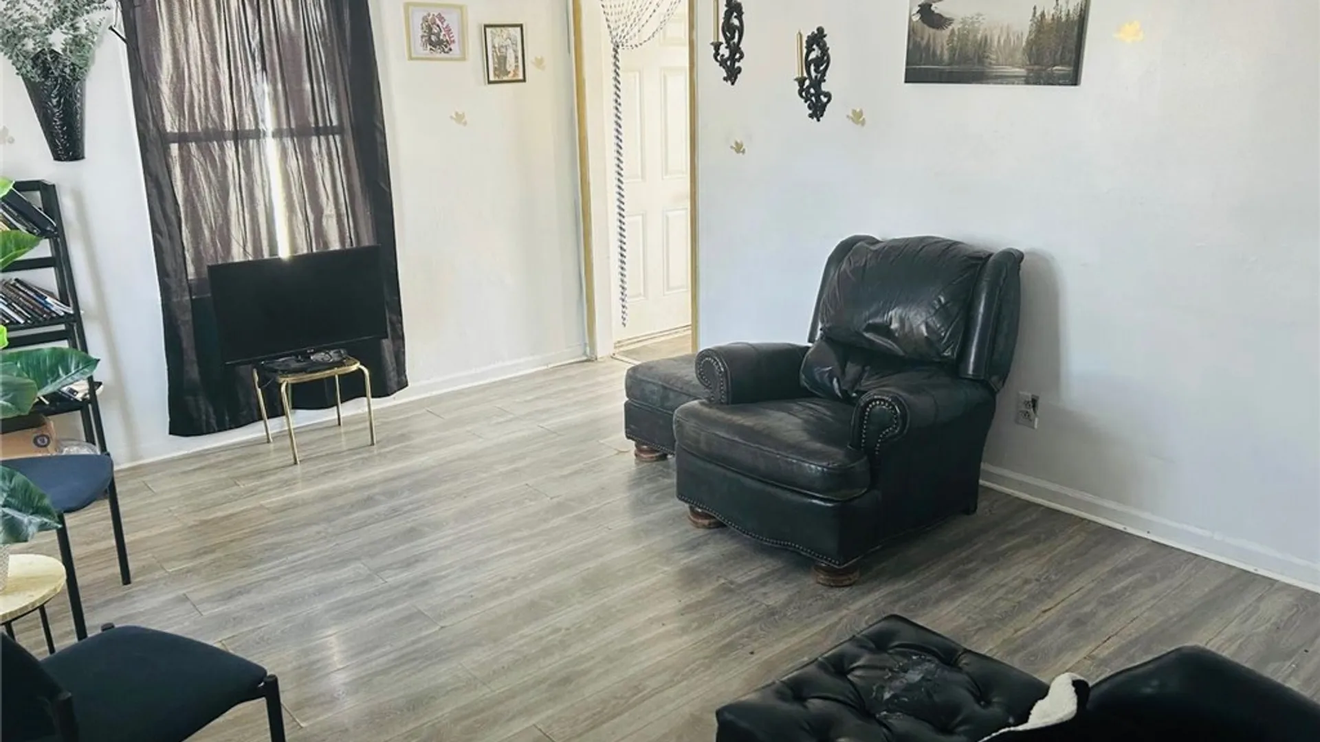 Property at 2165 Seneca Avenue, Niagara Falls, NY 14305 6