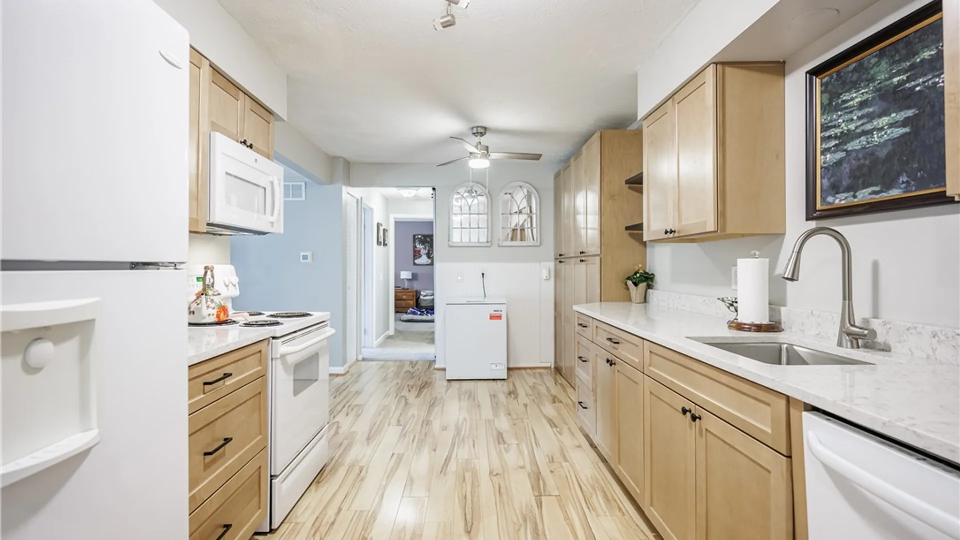 Property at 18-2 Great Wood Court, Perinton, NY 14450 6