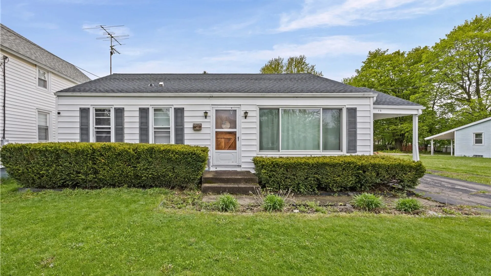 Property at 12 Mirick Pl, Lyons, NY 14489 4