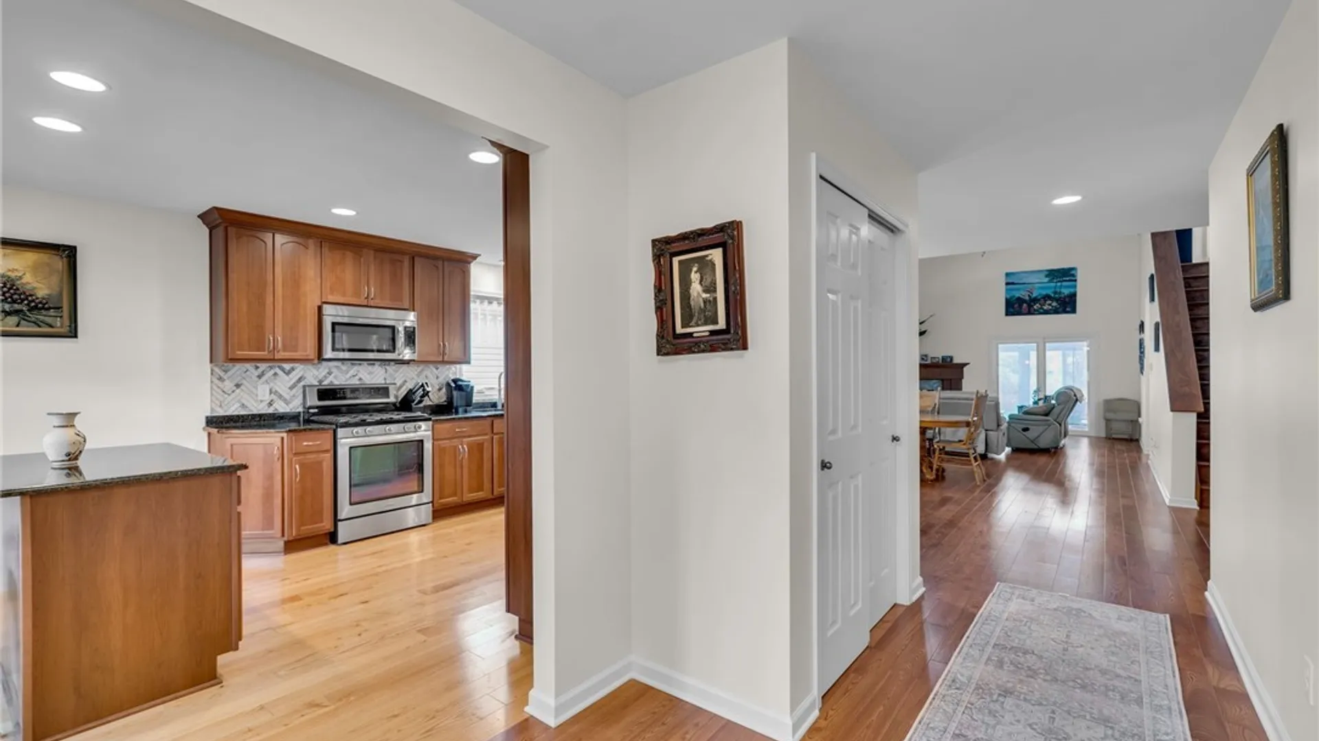 Property at 20 Saybrook Drive, Lancaster, NY 14086 8
