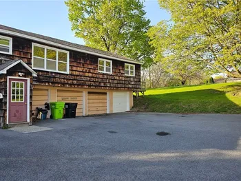 130 Old Liverpool Rd, Salina, NY 13088