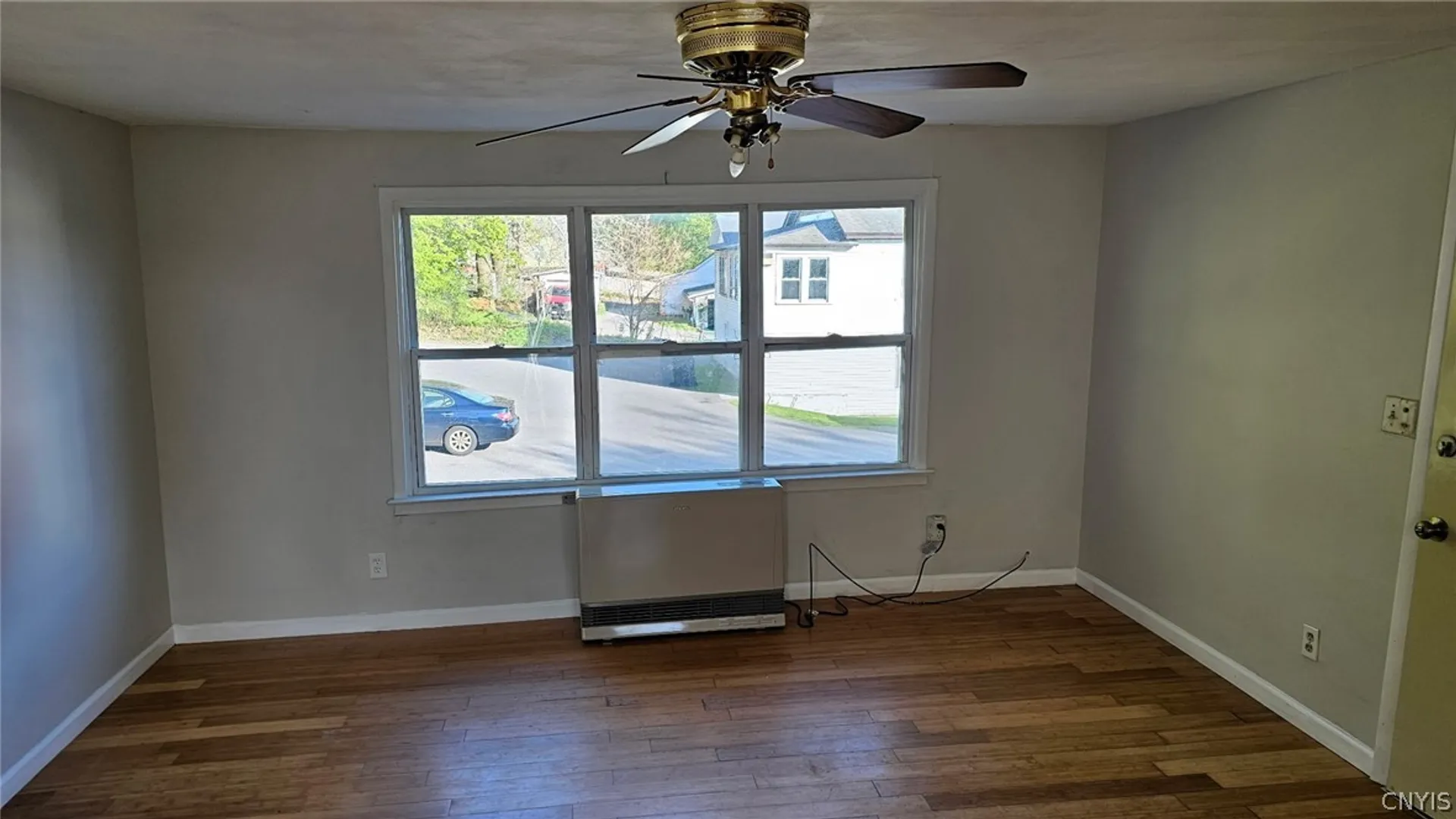 Property at 130 Old Liverpool Rd, Salina, NY 13088 2