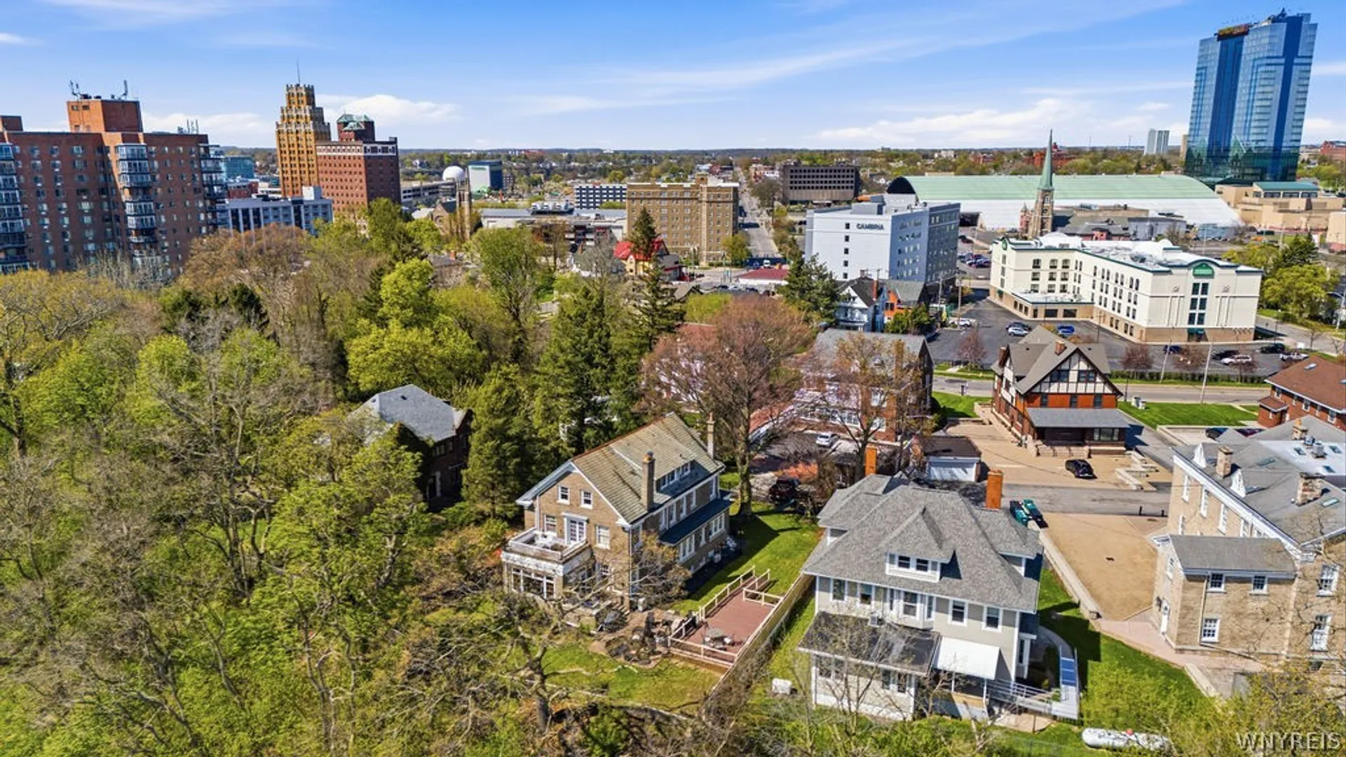 Property at 1 Hillcrest Street, Niagara Falls, NY 14303 3