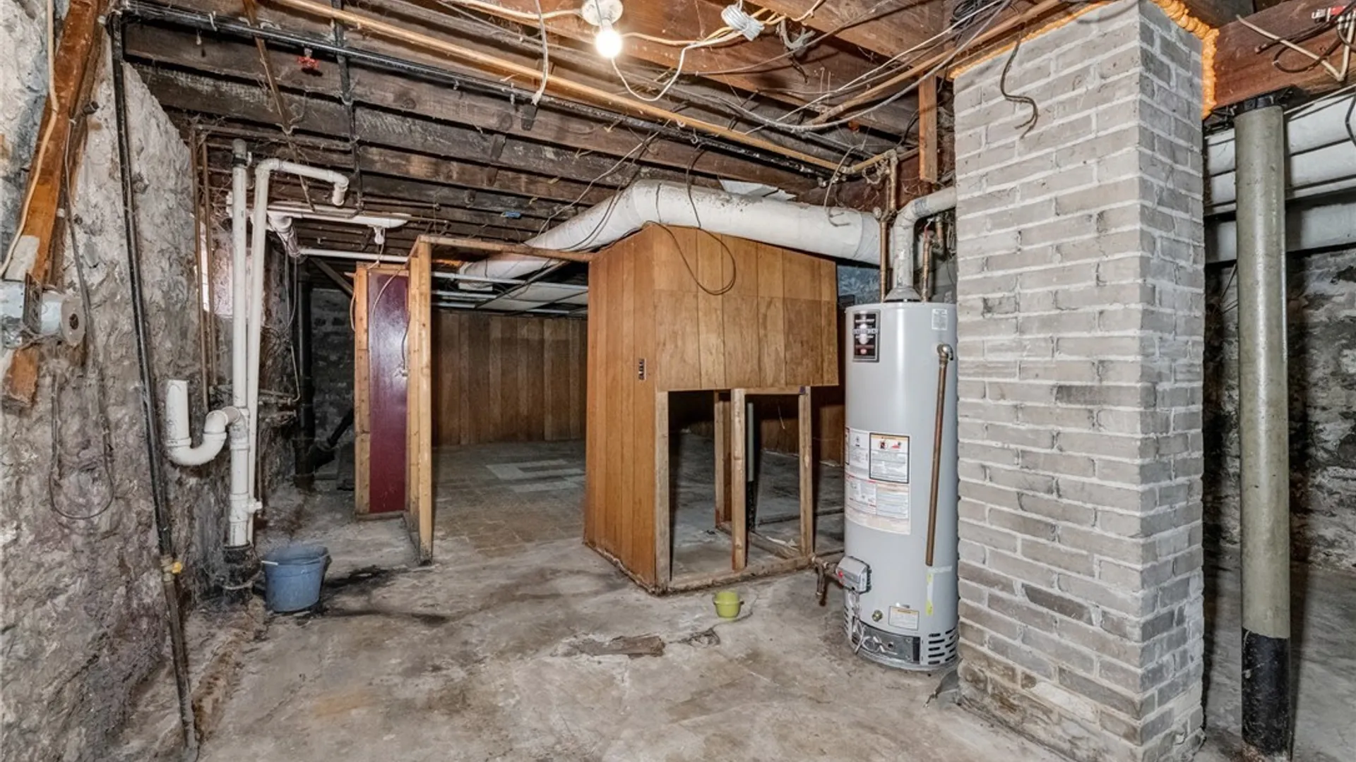Property at 148 Deerfield Avenue, Buffalo, NY 14215 28