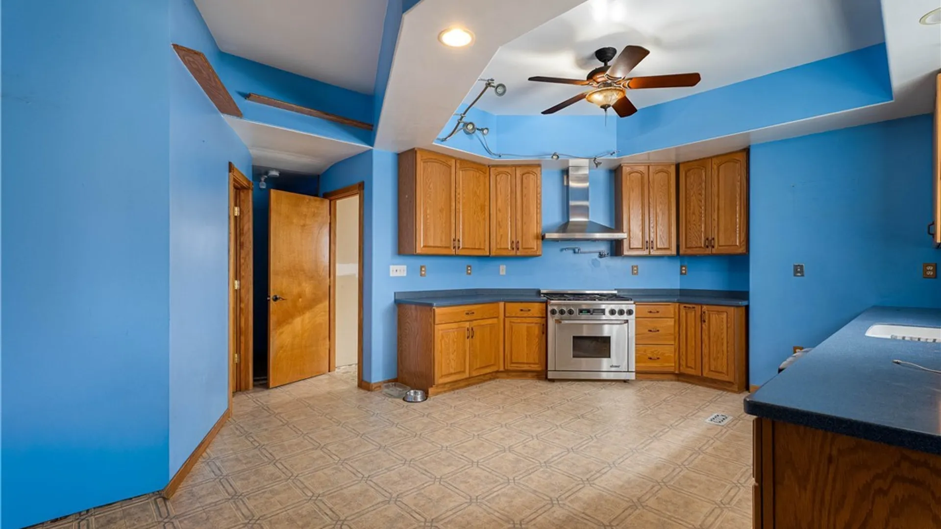 Property at 490 Grant Street, Buffalo, NY 14213 12