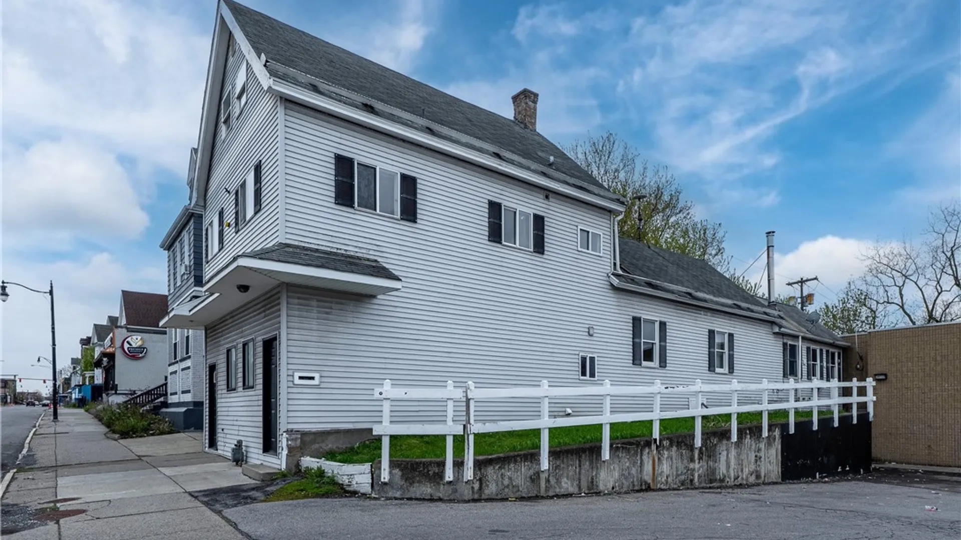 Property at 490 Grant Street, Buffalo, NY 14213 30