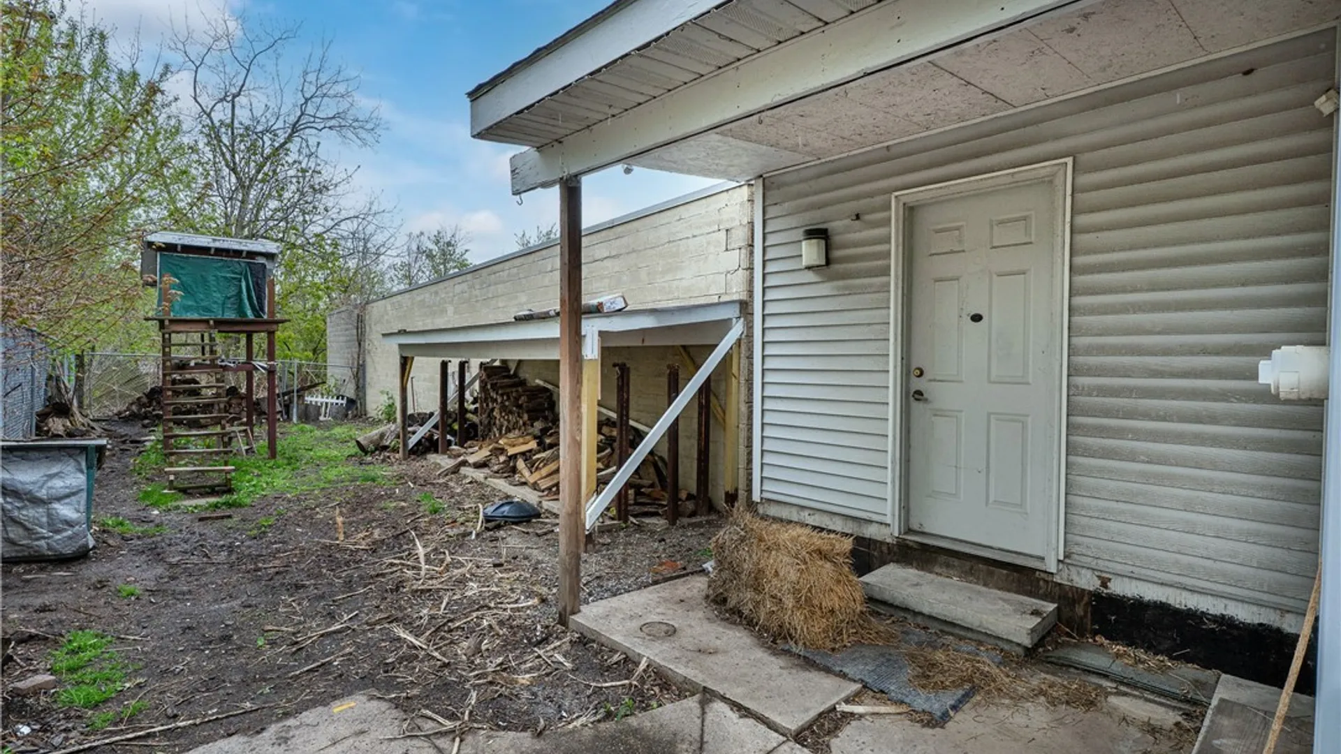 Property at 490 Grant Street, Buffalo, NY 14213 34