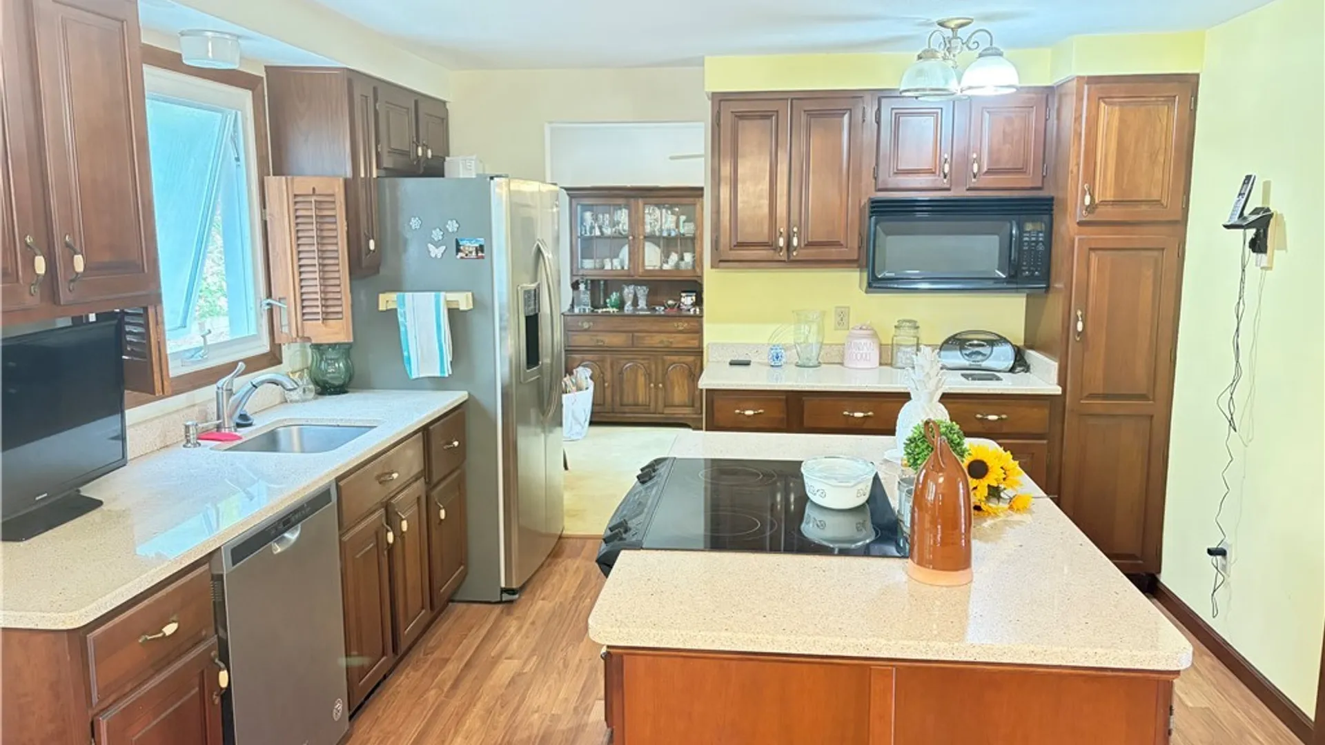 Property at 7637 Sandy Lane, Clay, NY 13212 15