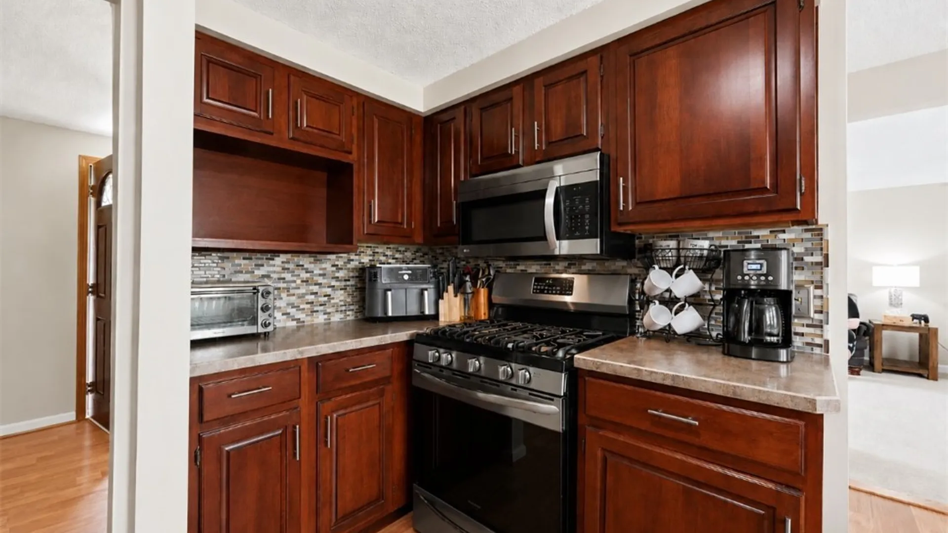 Property at 51 Tracy Lynn Lane, West Seneca, NY 14224 15