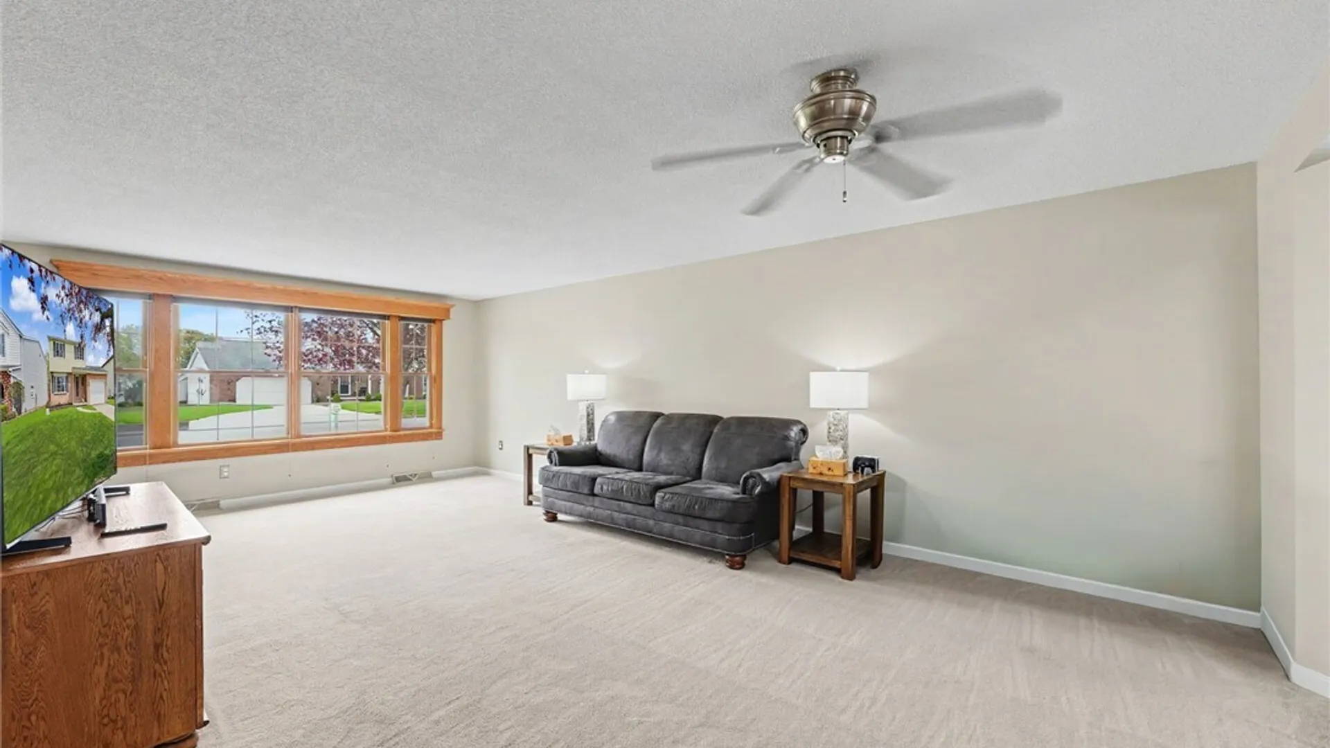 Property at 51 Tracy Lynn Lane, West Seneca, NY 14224 8