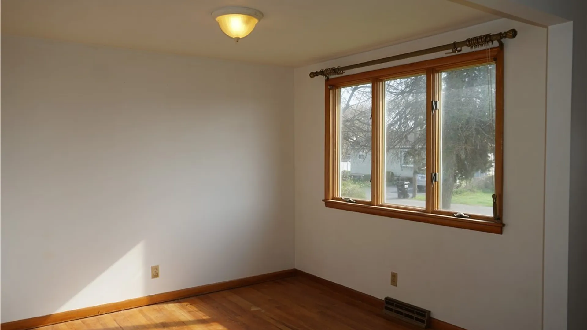 Property at 335 Noble Ave, Salina, NY 13206 7