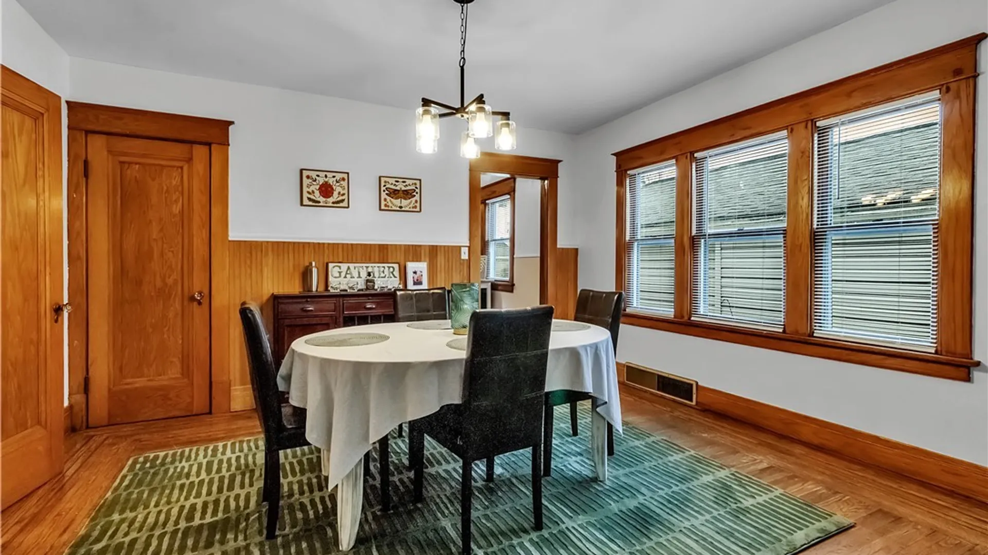 Property at 30 Ashton Place, Buffalo, NY 14220 11