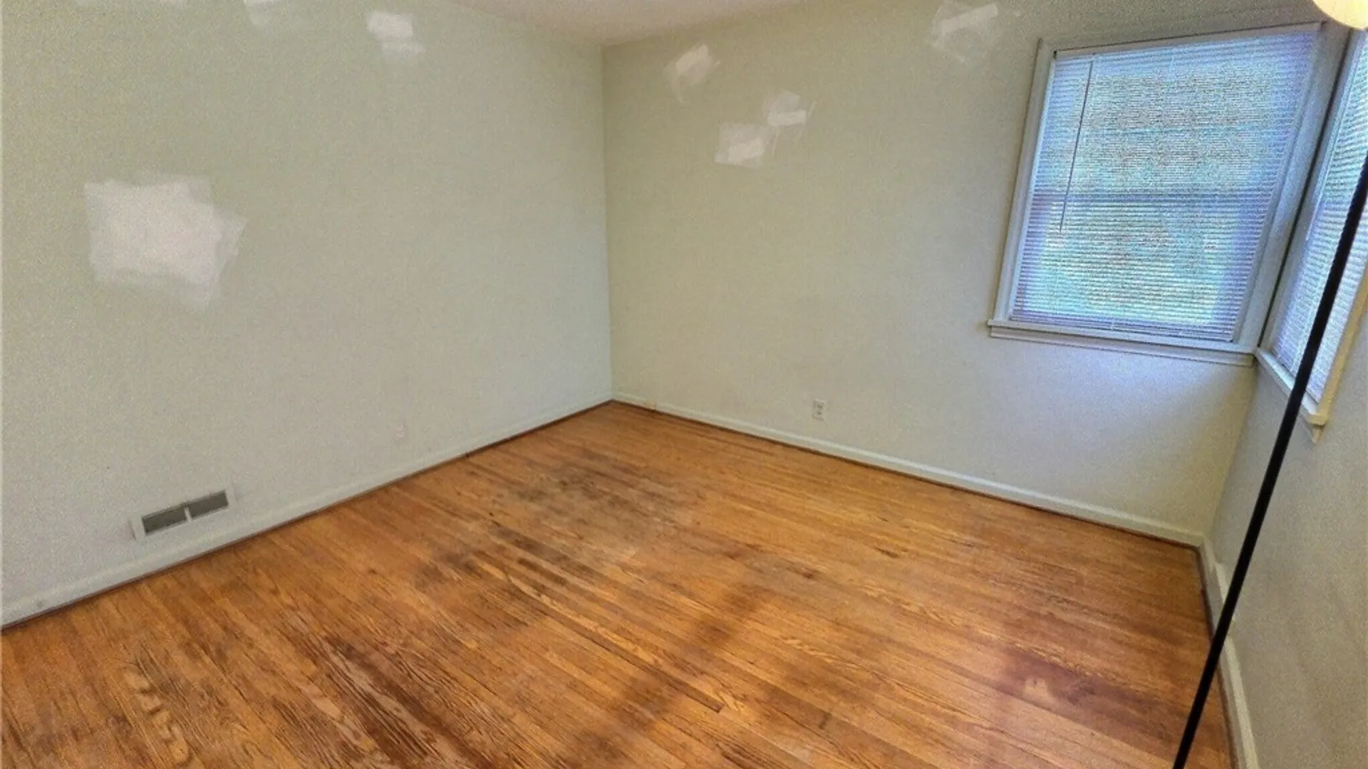 Property at 2826 Saint Paul Blvd, Irondequoit, NY 14617 12
