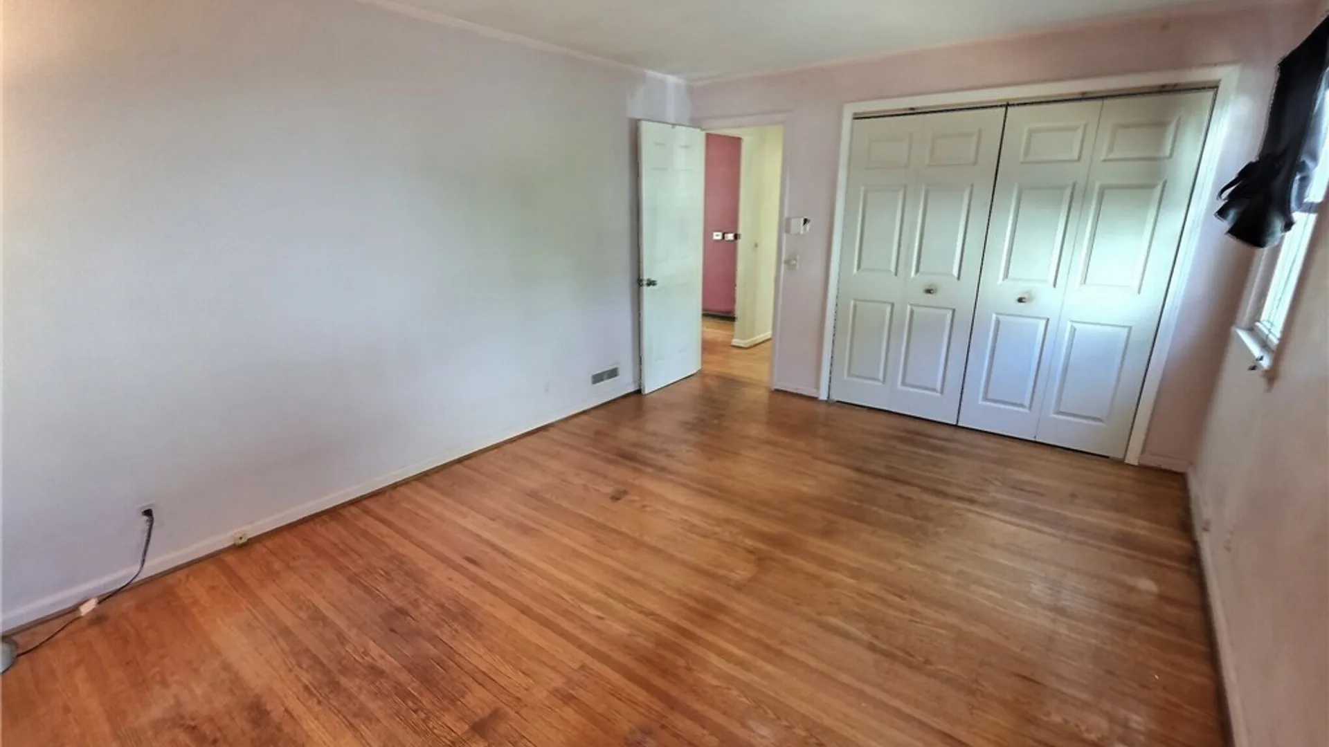 Property at 2826 Saint Paul Blvd, Irondequoit, NY 14617 13