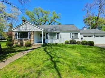 Property at 2826 Saint Paul Blvd, Irondequoit, NY 14617