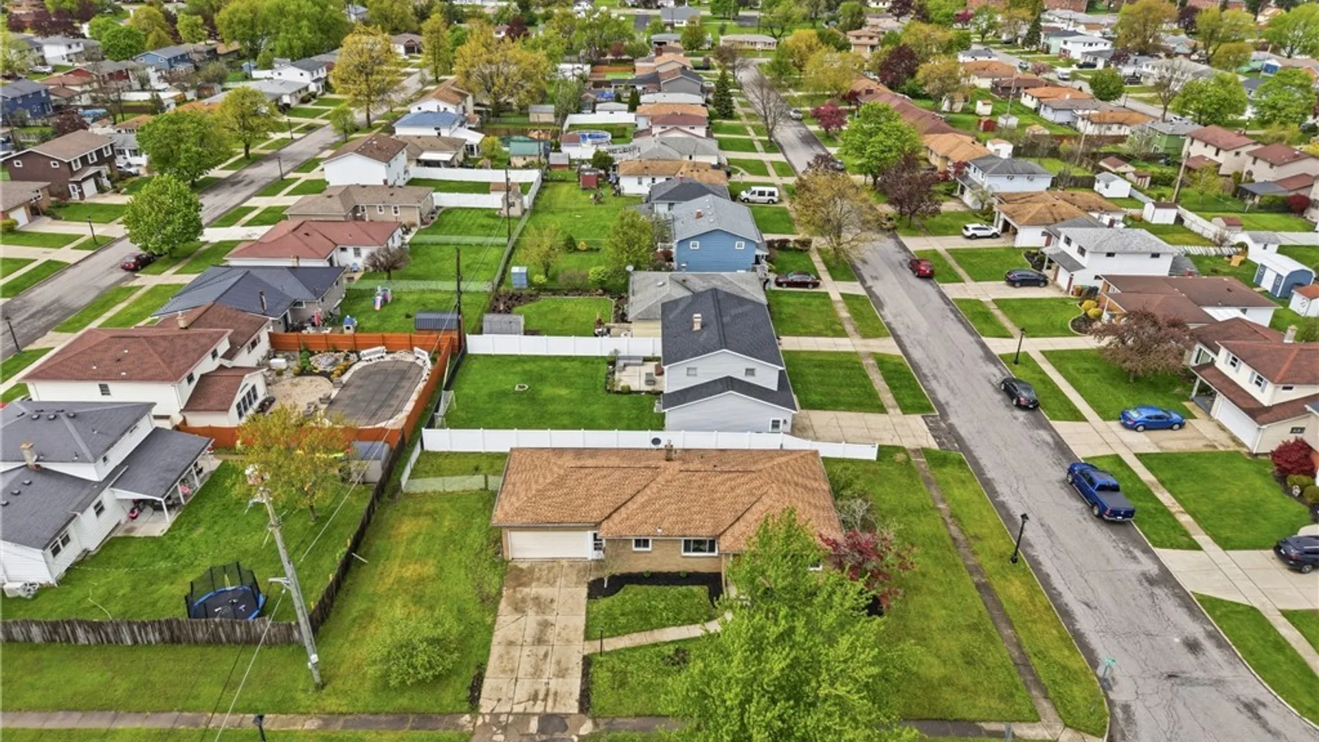 Property at 215 Steven Drive, Cheektowaga, NY 14227 42