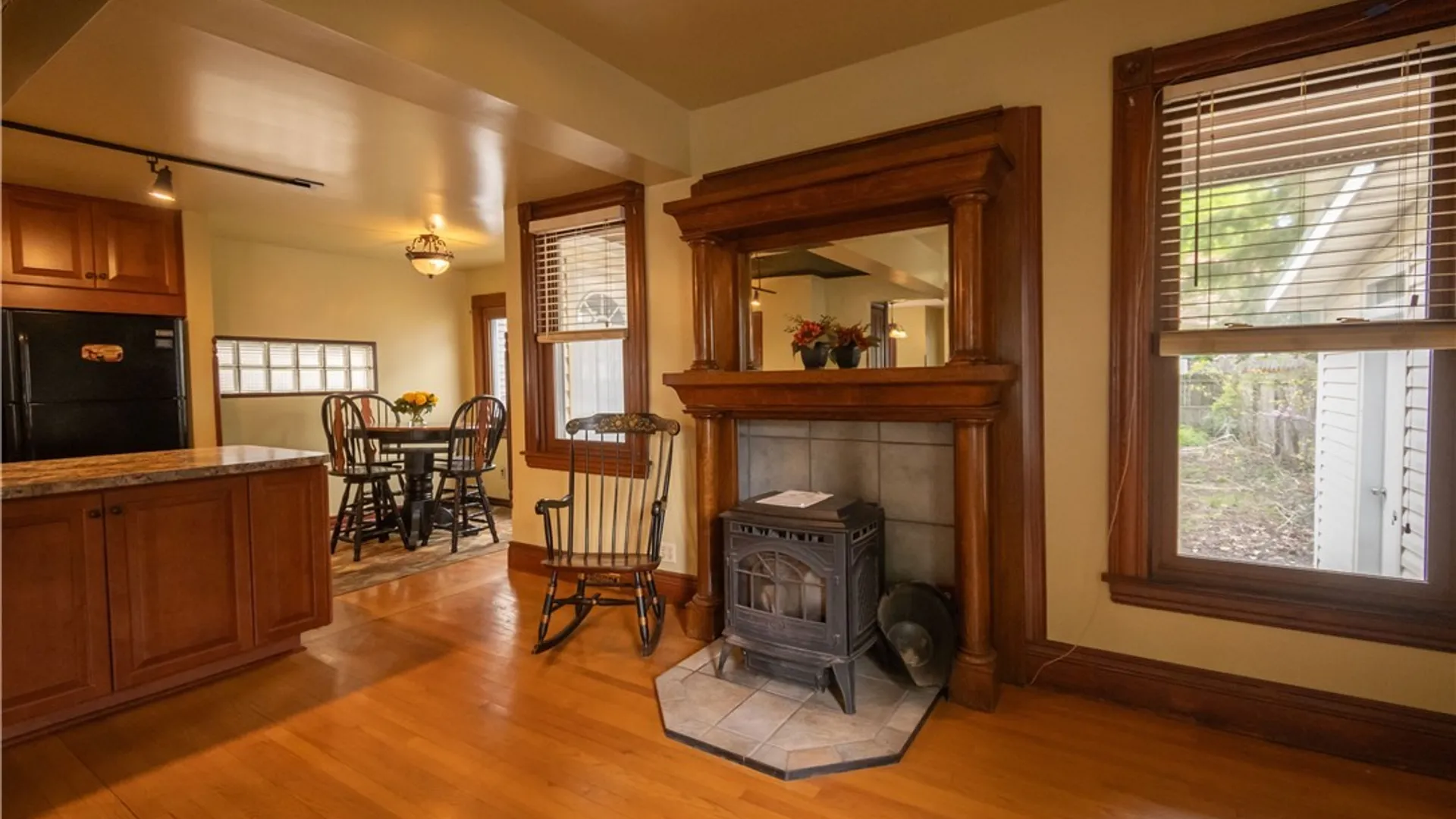 Property at 207 AVERY Avenue, Syracuse, NY 13204 14