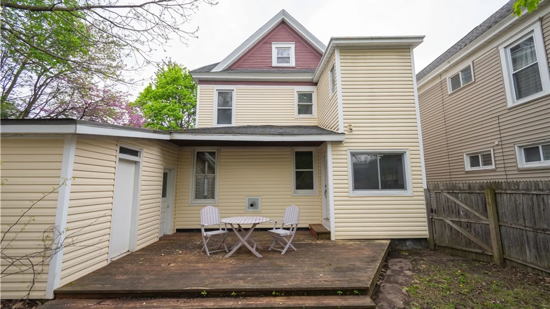 Property at 207 AVERY Avenue, Syracuse, NY 13204 6