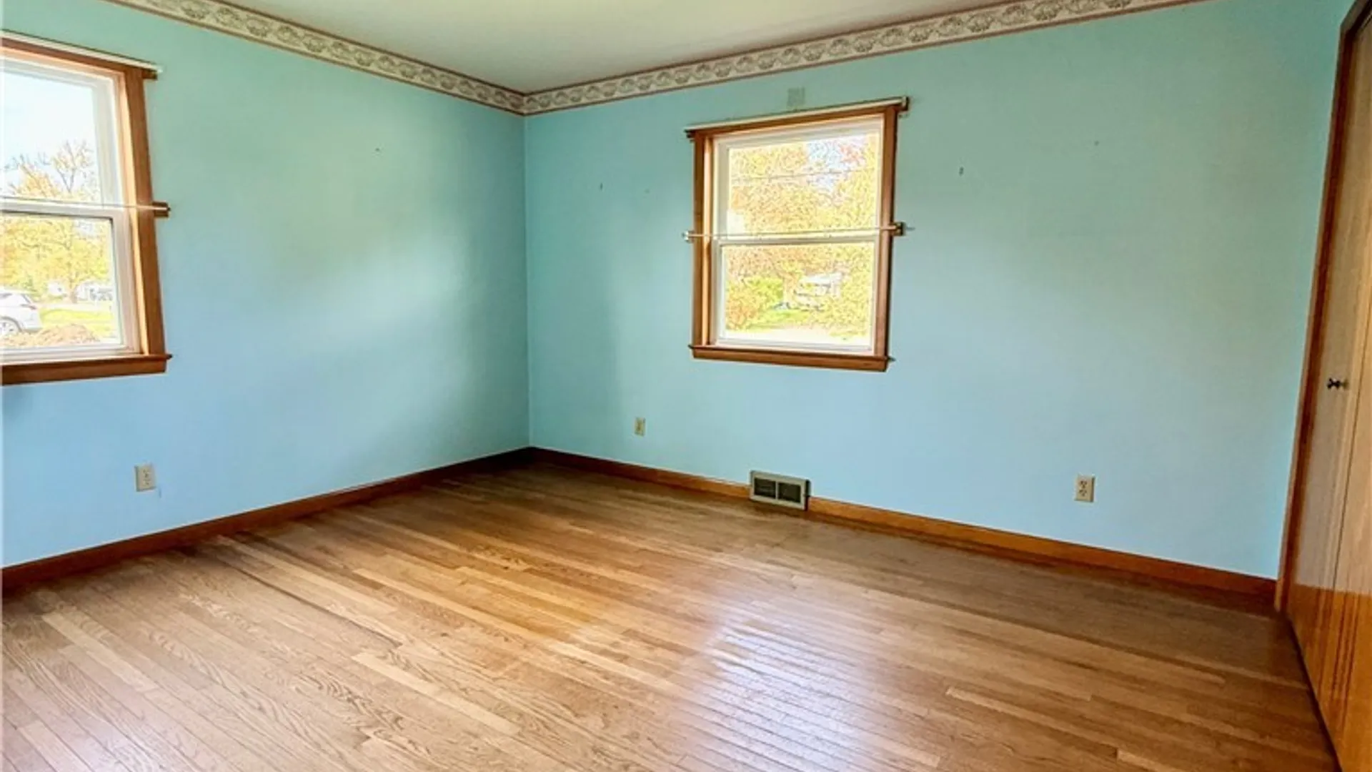 Property at 8912 Hartshorn Road, Batavia, NY 14036 11